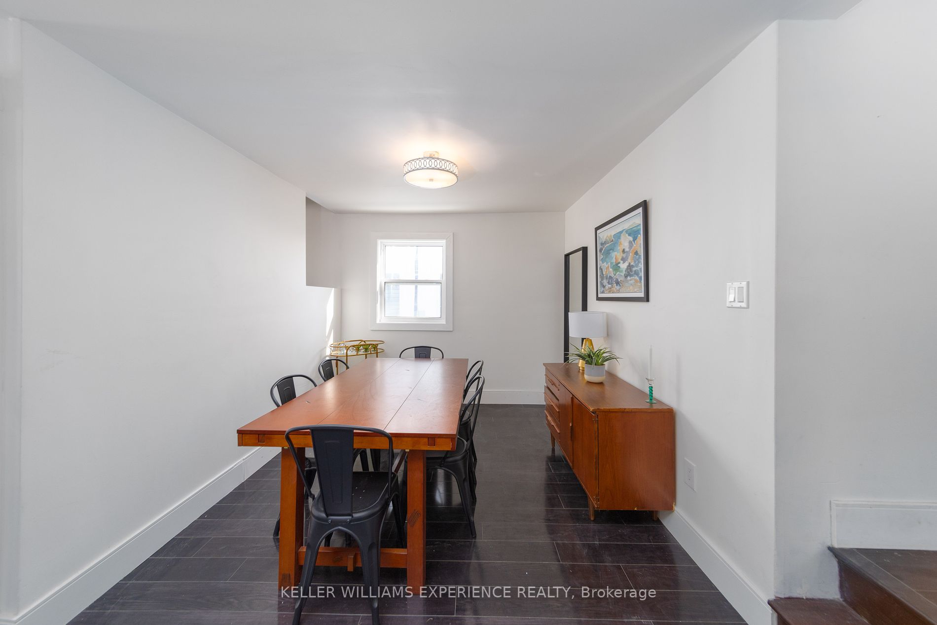 100 Queen St Property Photo 11