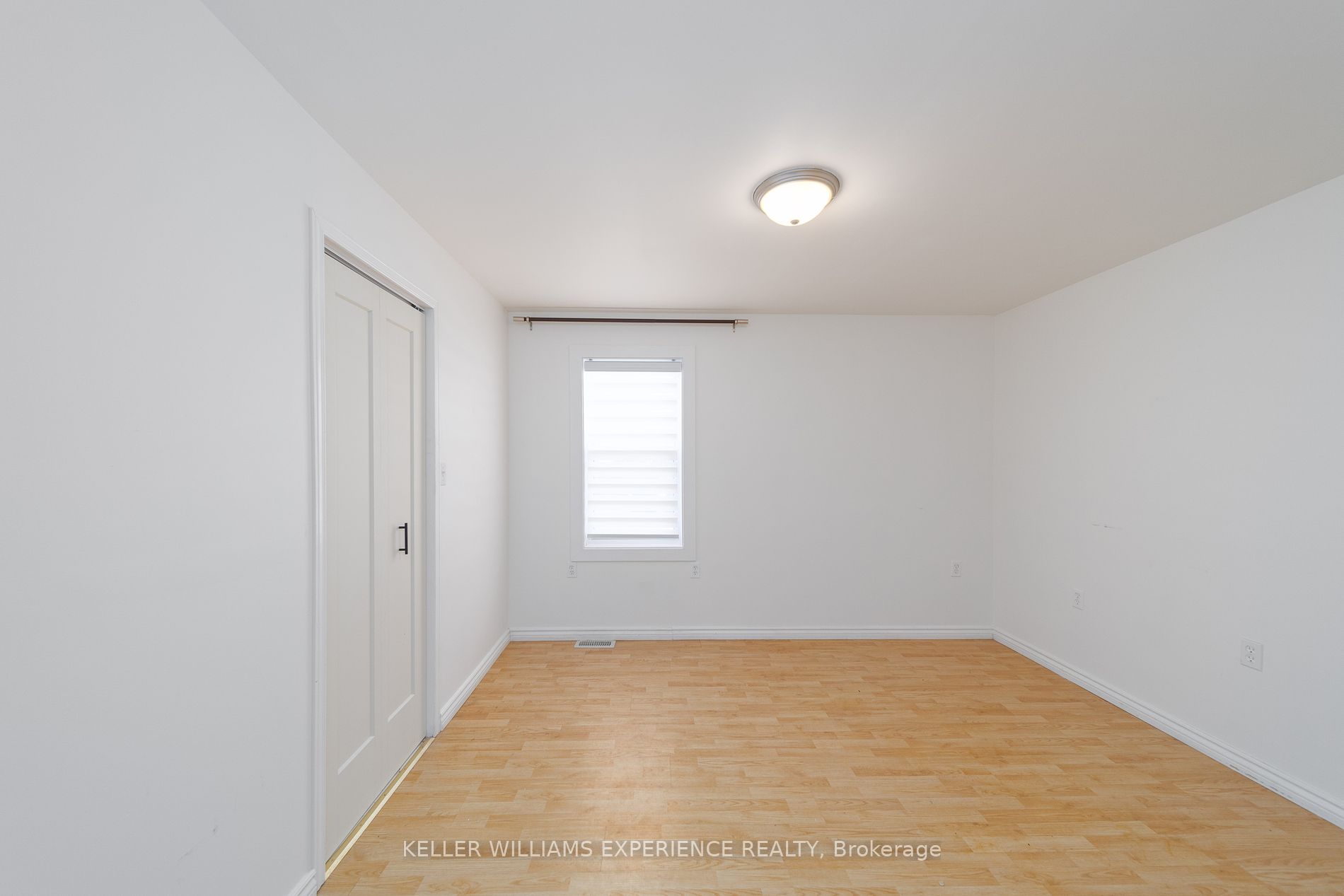 100 Queen St Property Photo 15