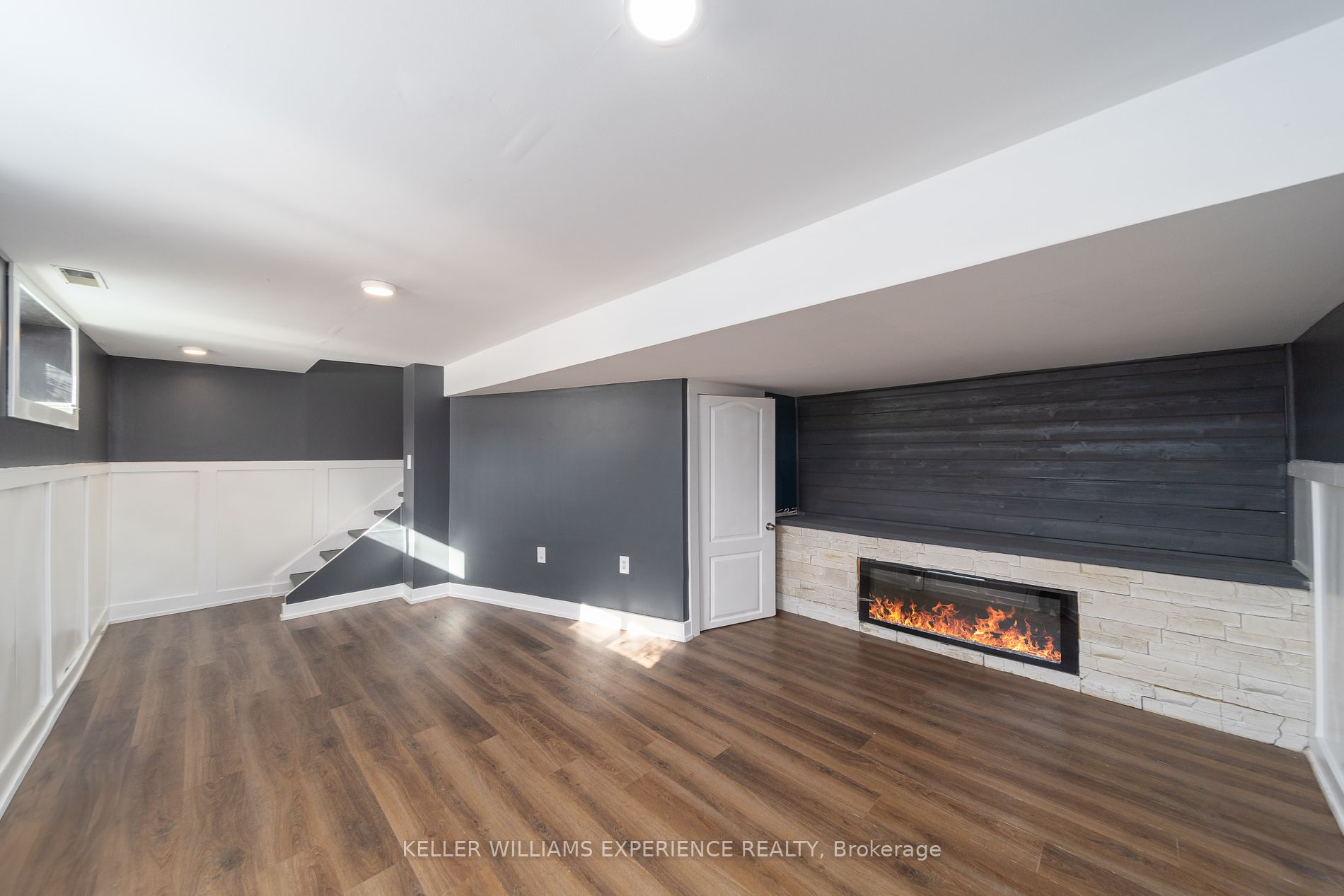 100 Queen St Property Photo 23