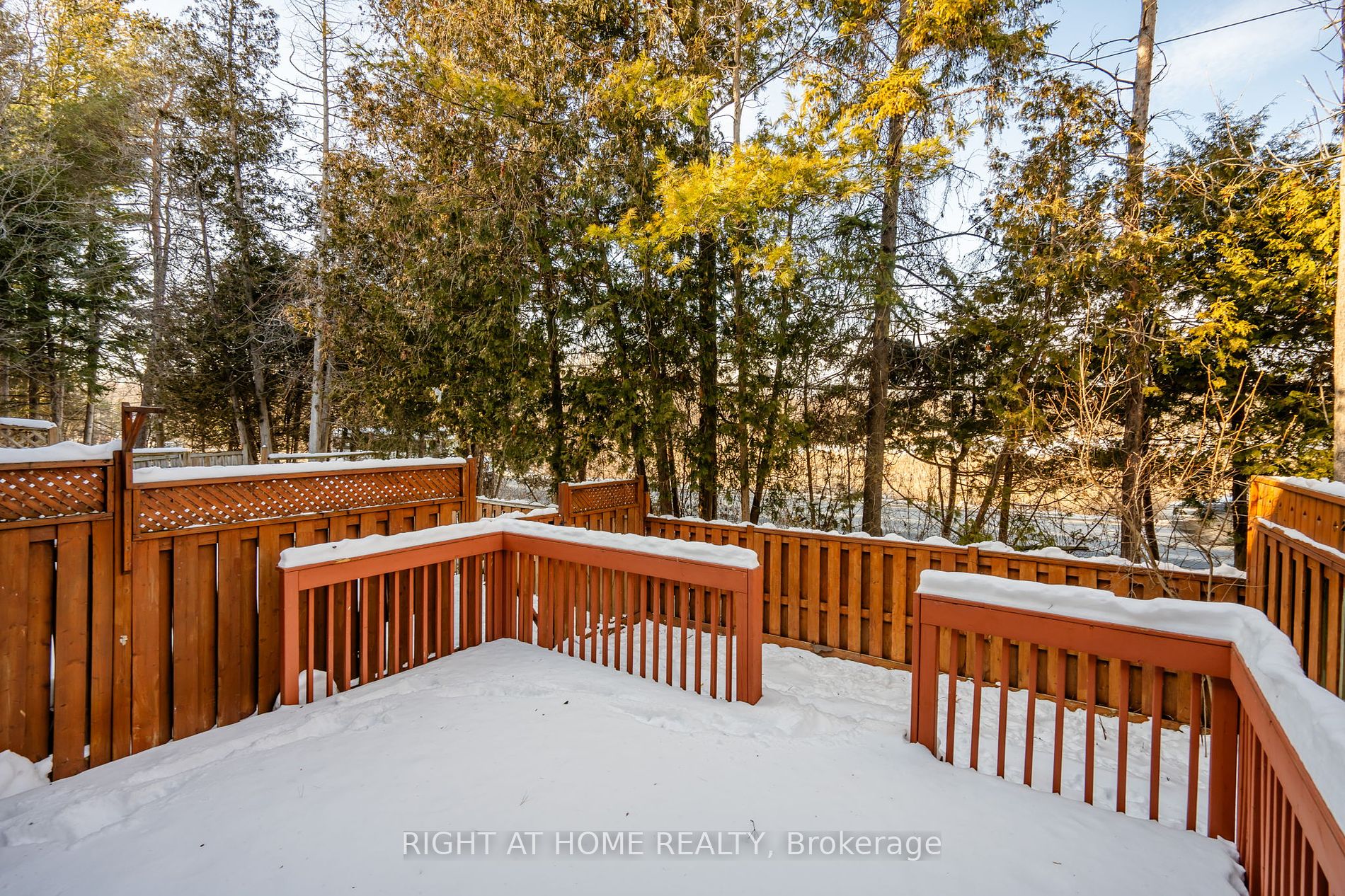33 Parkside Cres Property Photo 28