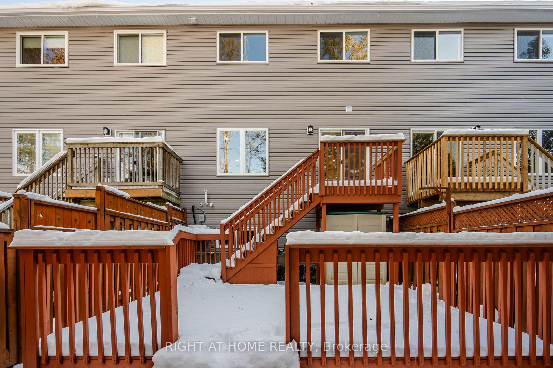 33 Parkside Cres Property Photo 29