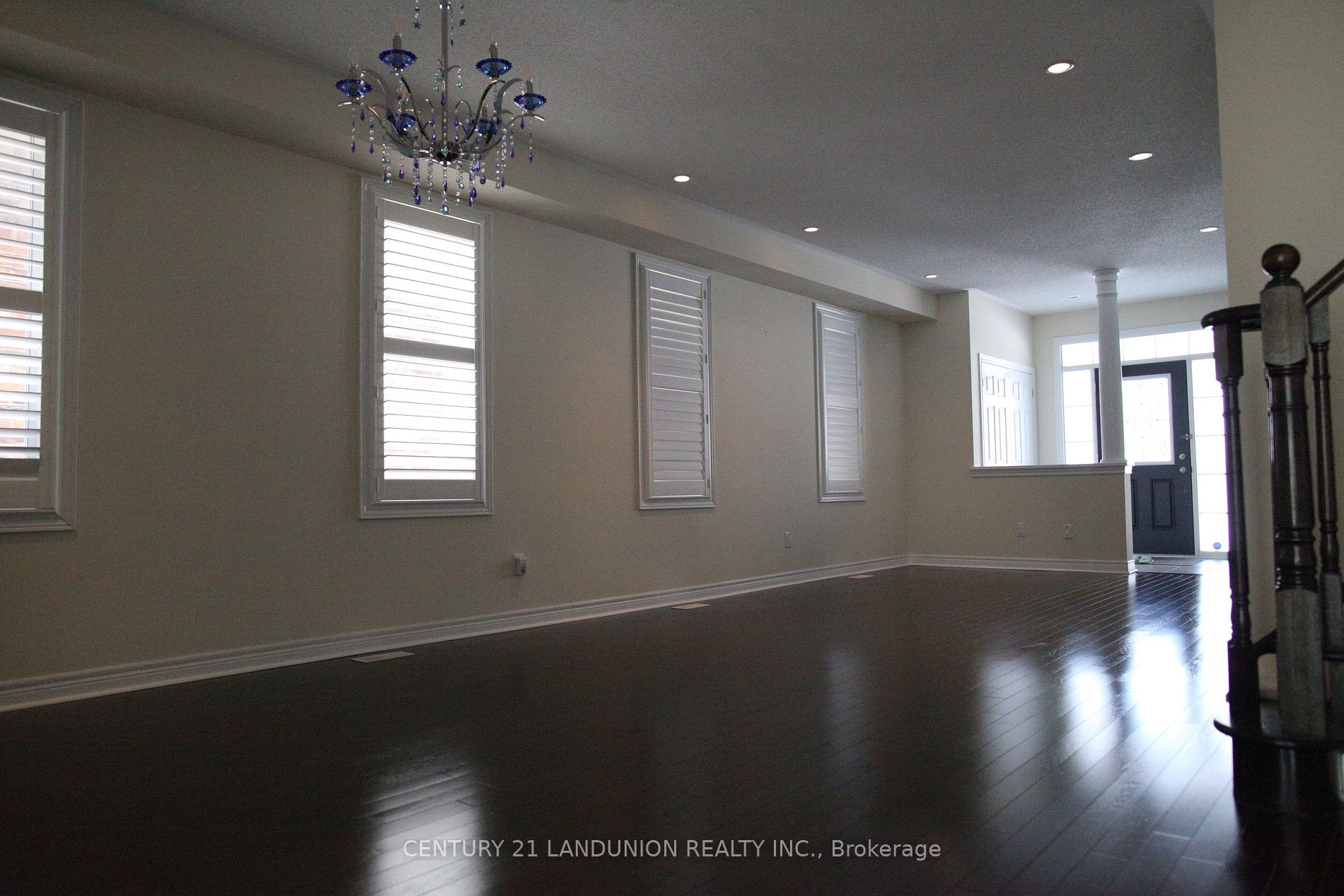 11 Herbert Wales Cres Property Photo 2