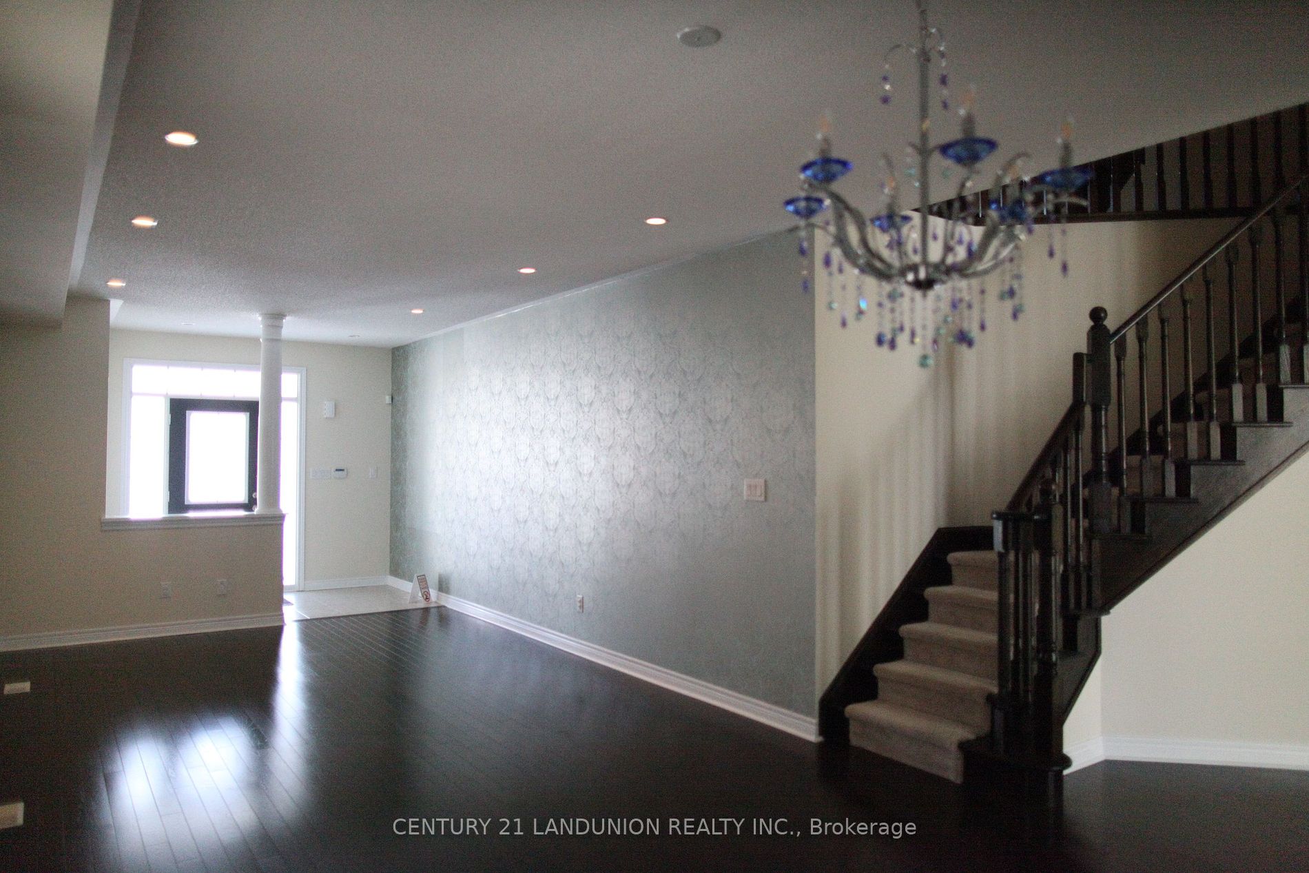 11 Herbert Wales Cres Property Photo 3