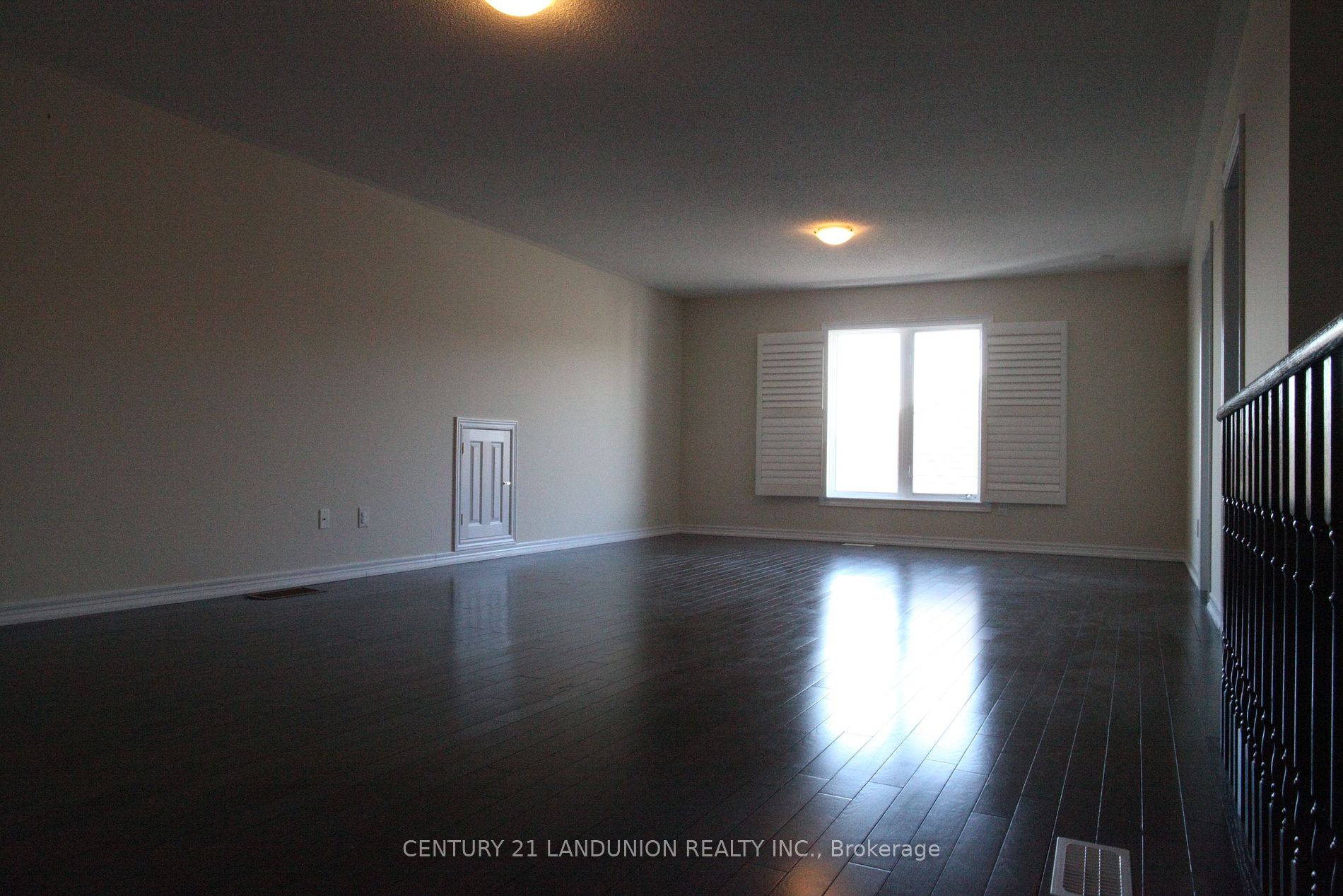 11 Herbert Wales Cres Property Photo 11