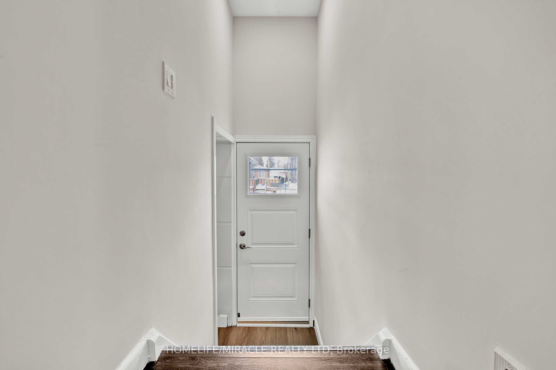 211 Norfolk Ave Property Photo 18