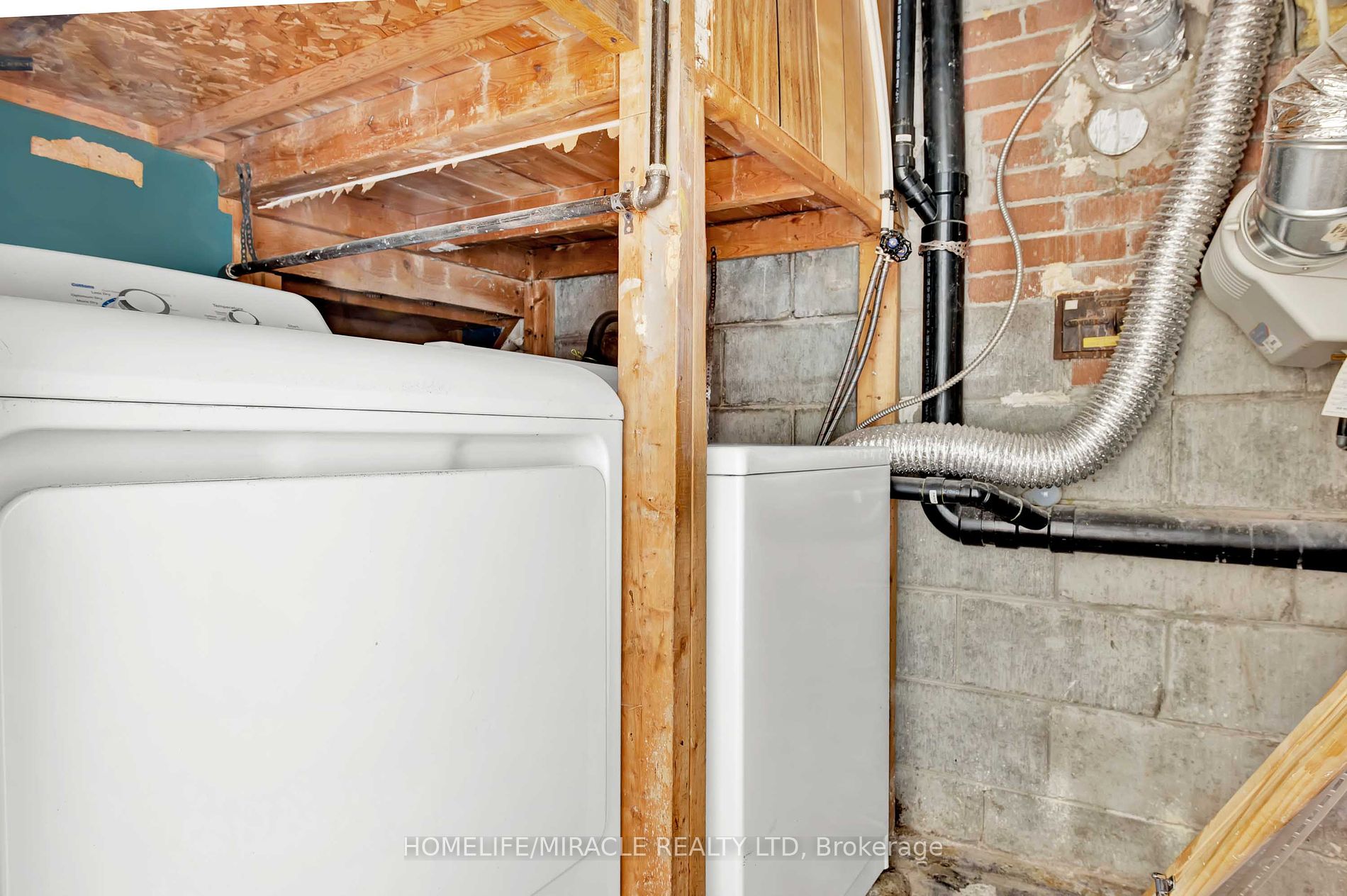 211 Norfolk Ave Property Photo 27