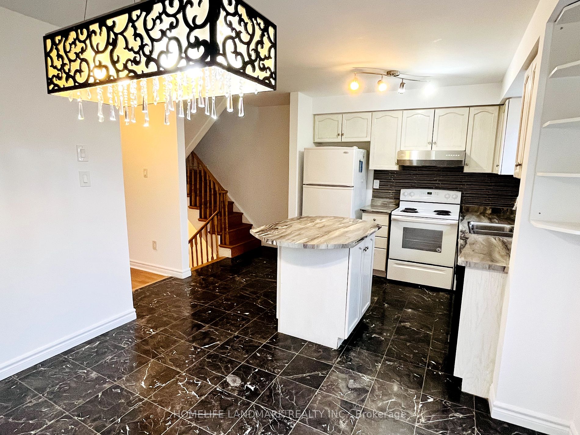65 Kelso Cres Property Photo 4