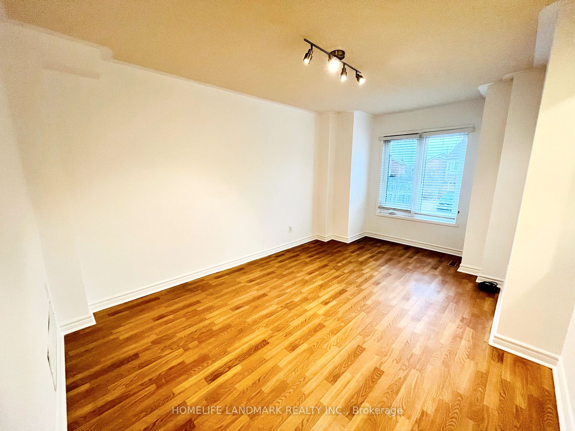 65 Kelso Cres Property Photo 6
