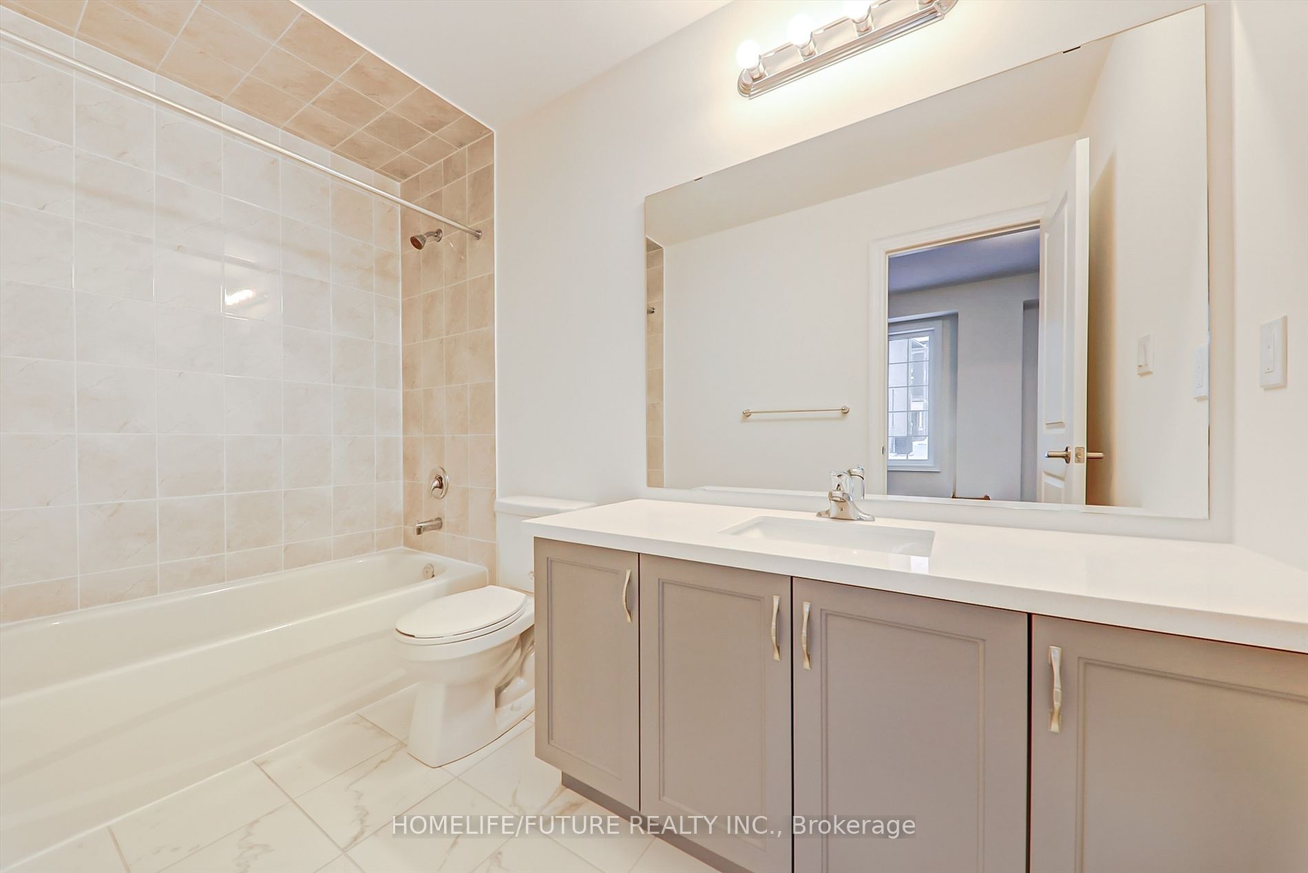 29 Andress Way Property Photo 9