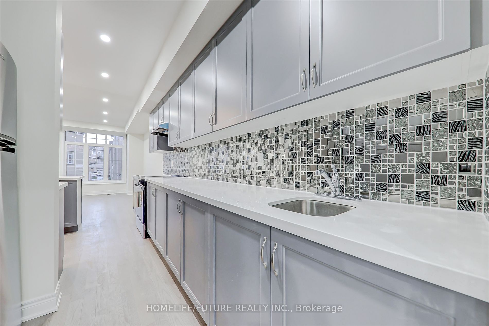 29 Andress Way Property Photo 14