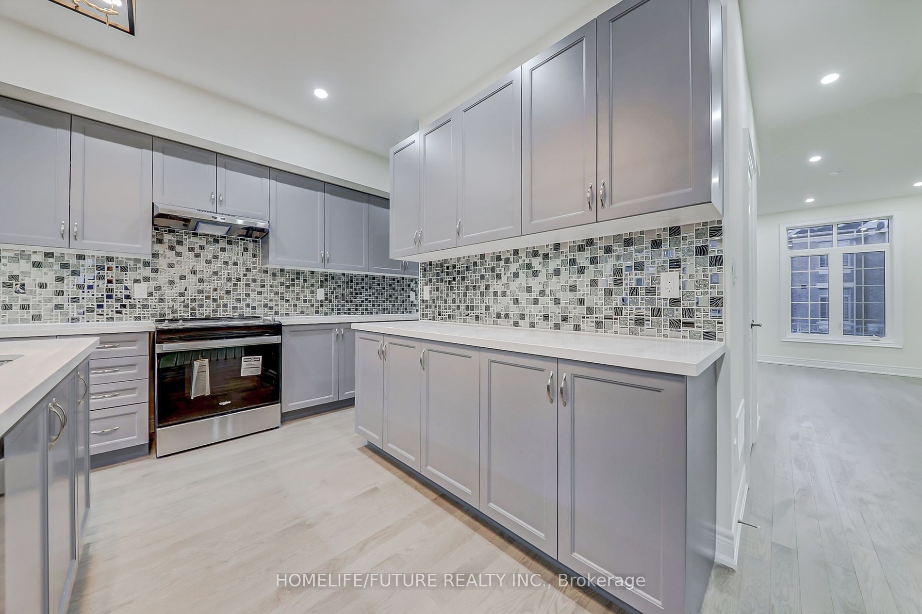 29 Andress Way Property Photo 17