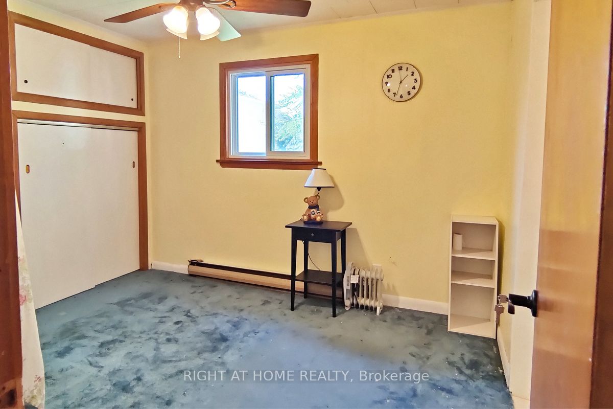 1058 Isabella St Property Photo 18