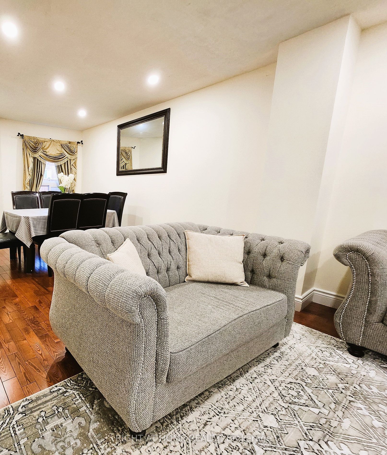 28 Newmill Cres Property Photo 7