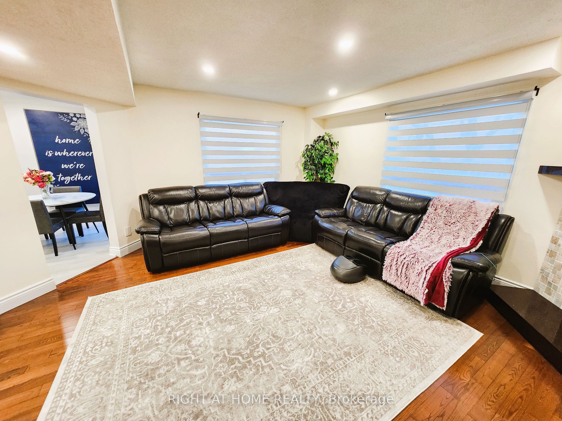28 Newmill Cres Property Photo 10