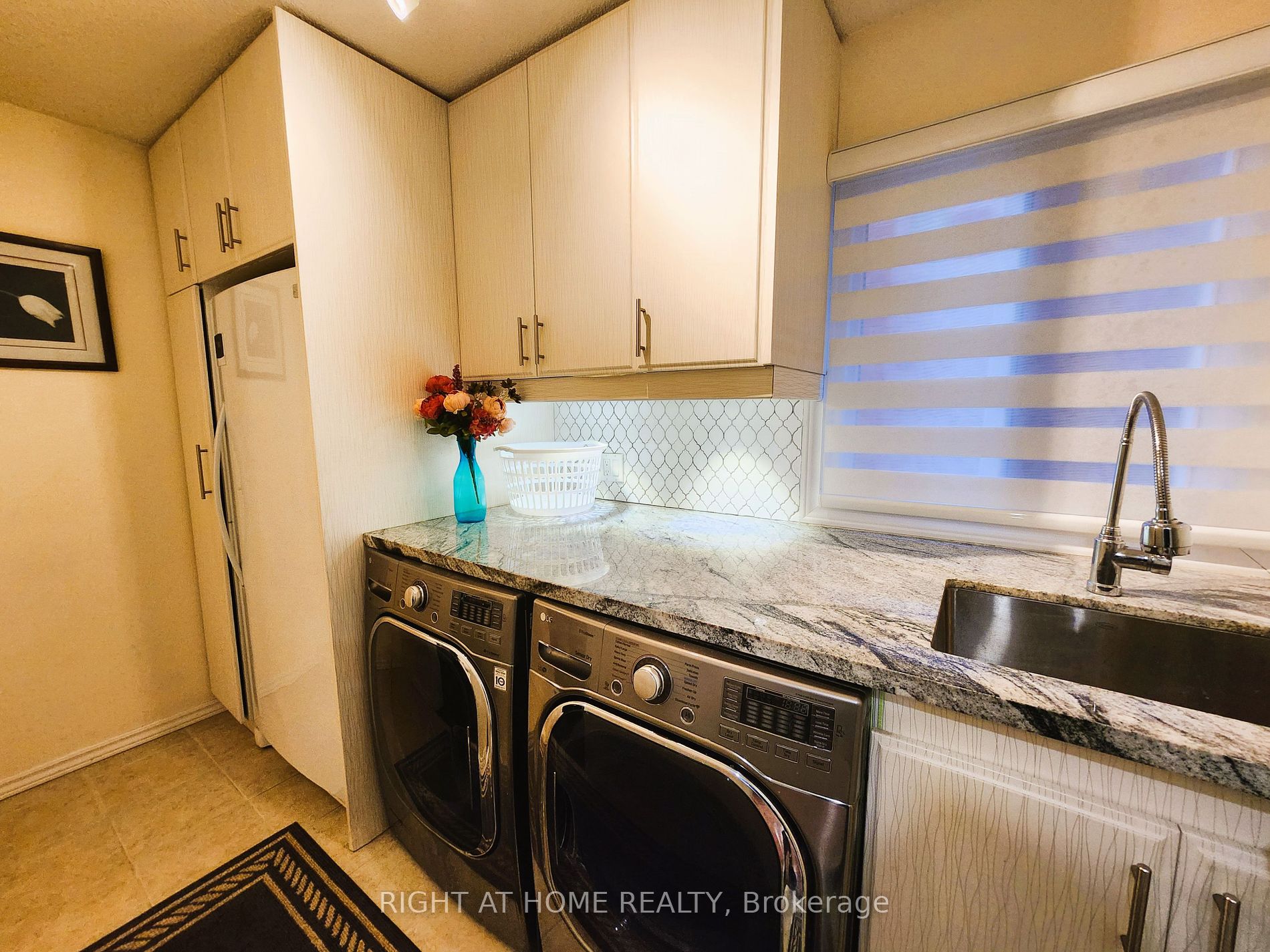28 Newmill Cres Property Photo 17