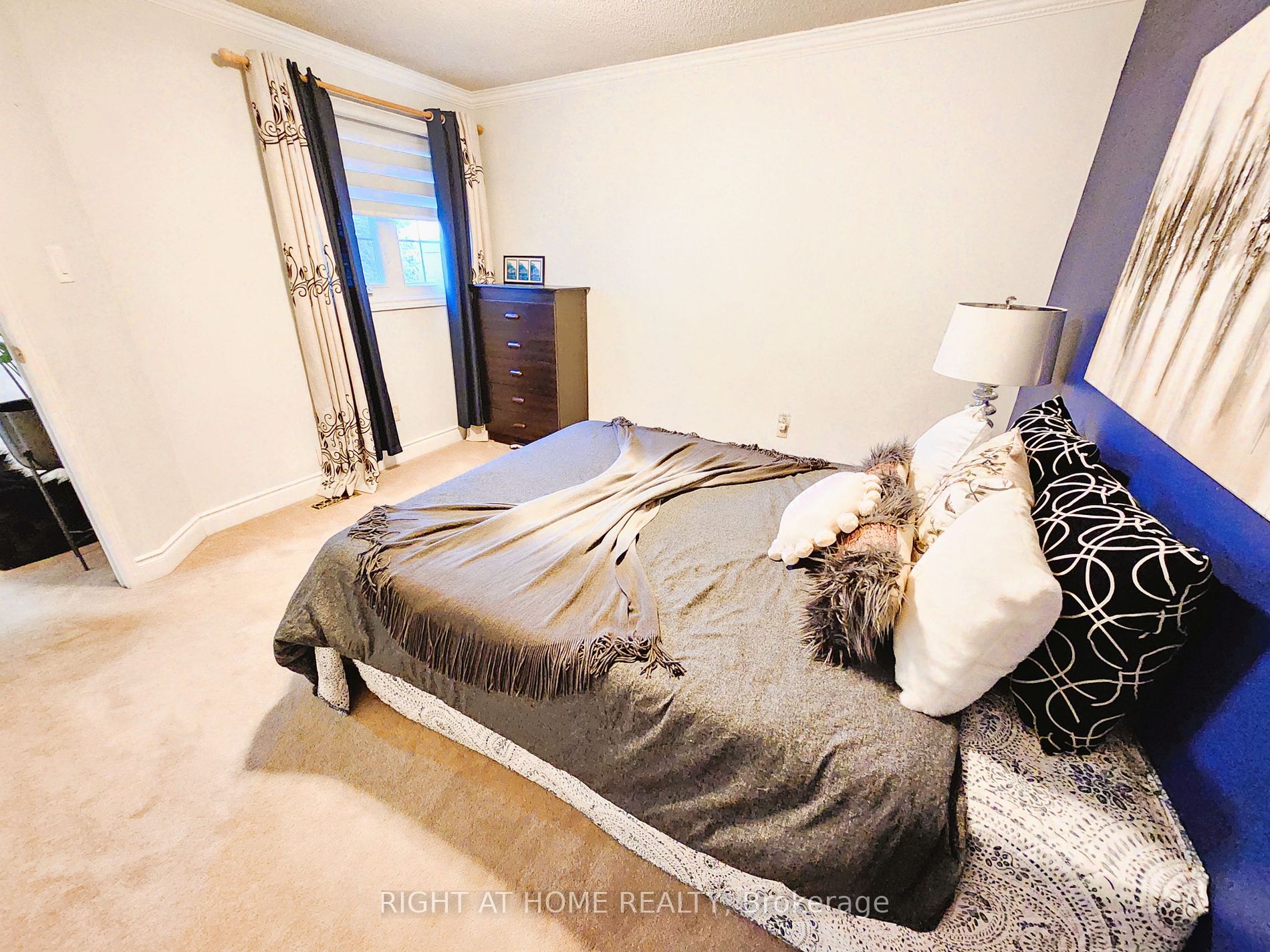 28 Newmill Cres Property Photo 24