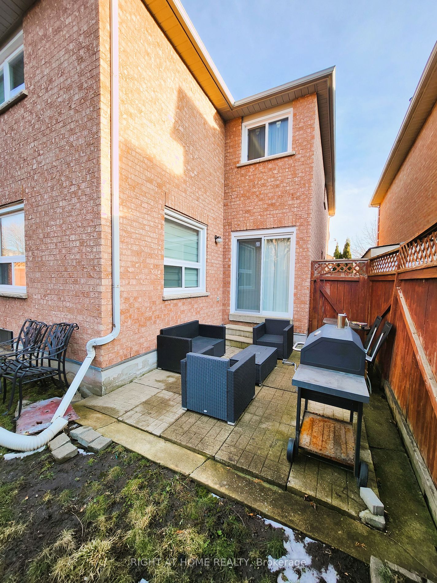 28 Newmill Cres Property Photo 38