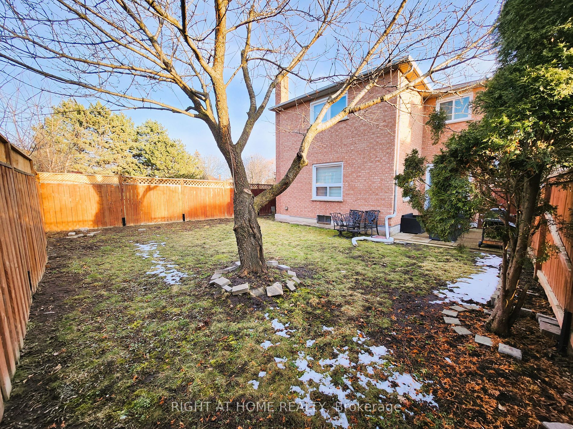 28 Newmill Cres Property Photo 39