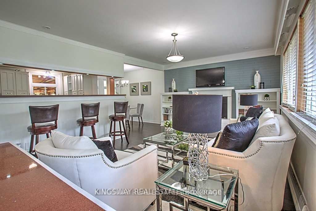49 Don Mor Dr Property Photo 2