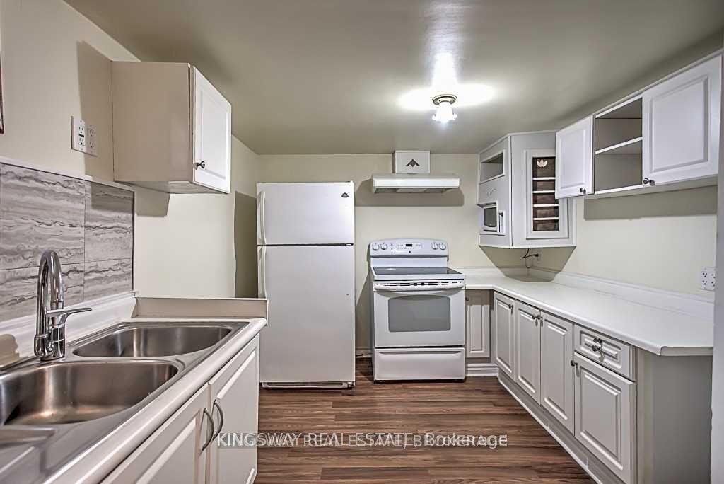 49 Don Mor Dr Property Photo 18