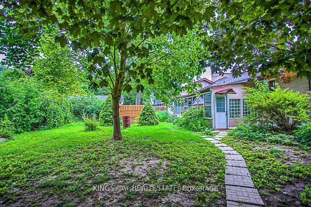 49 Don Mor Dr Property Photo 20