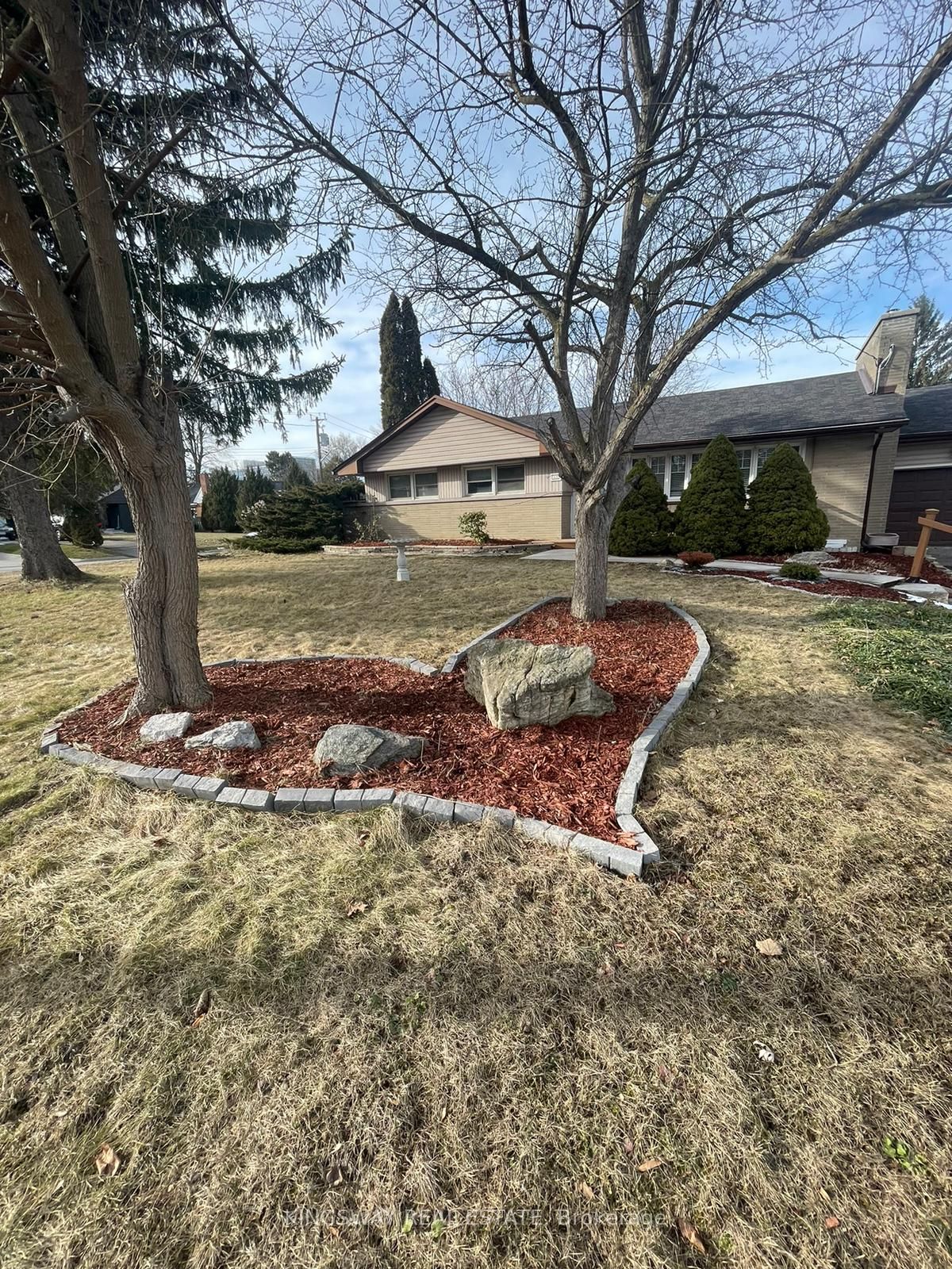 49 Don Mor Dr Property Photo 24