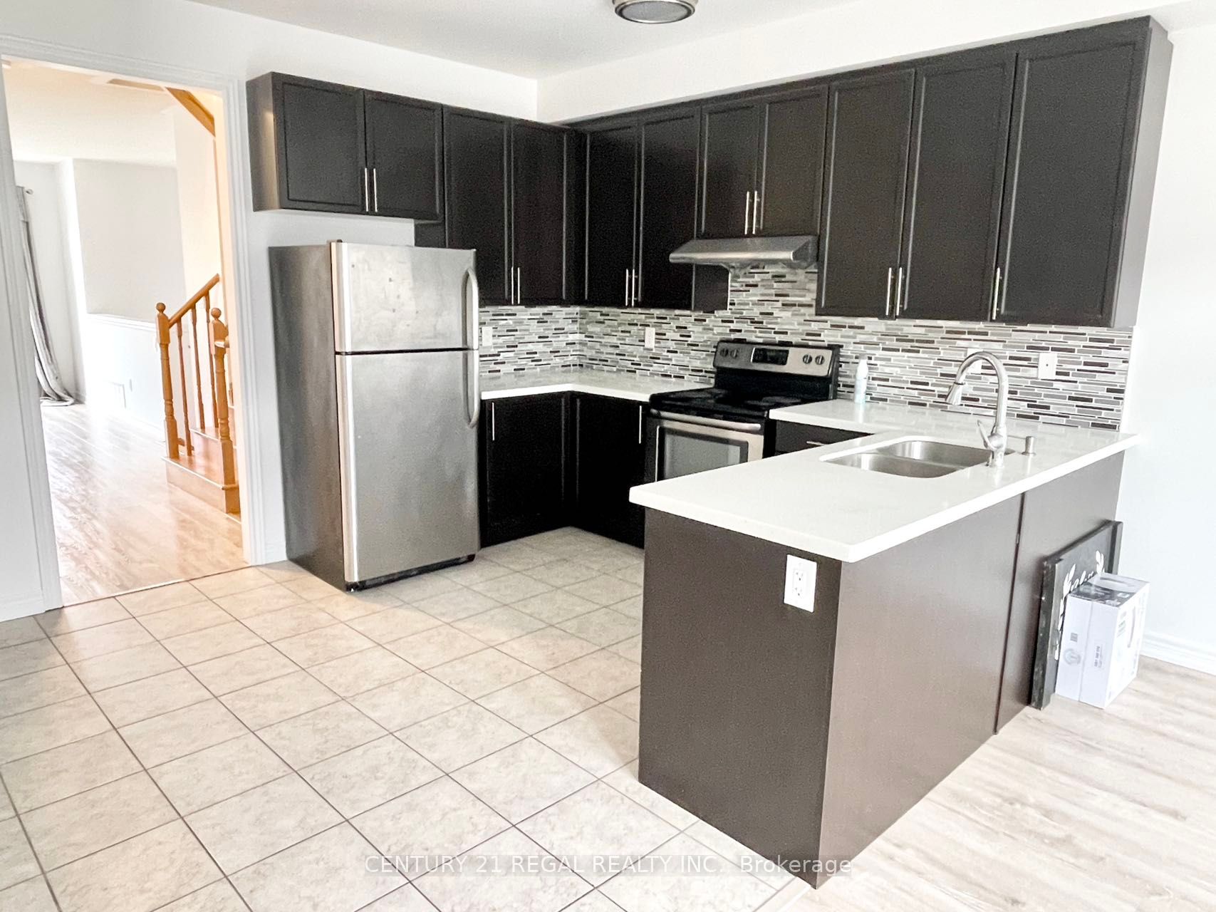 29 Gadani Dr Property Photo 2