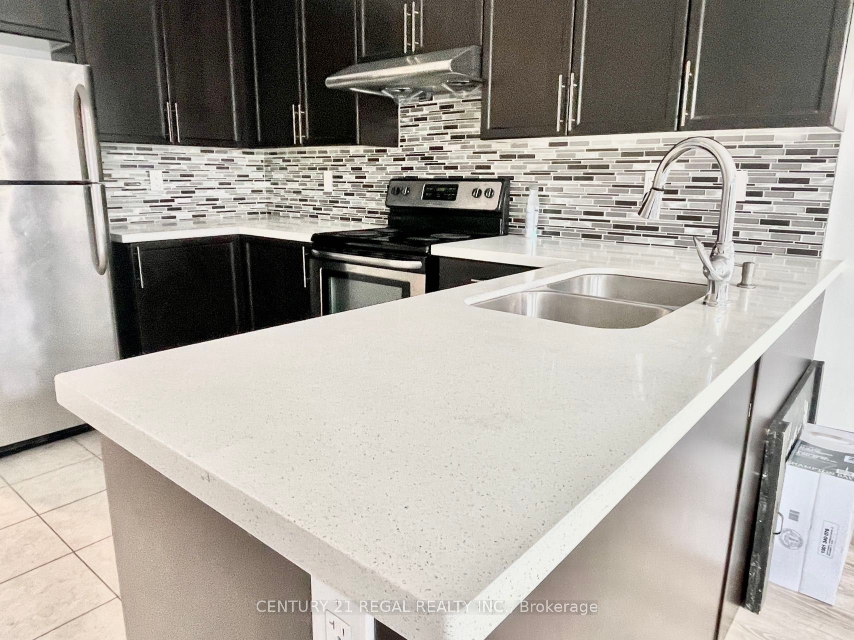 29 Gadani Dr Property Photo 3