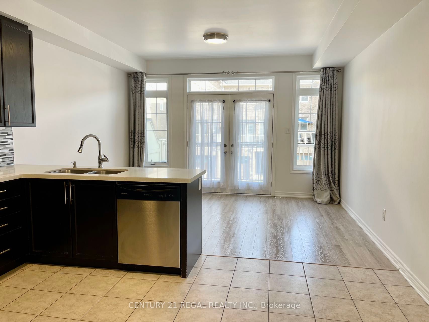 29 Gadani Dr Property Photo 5