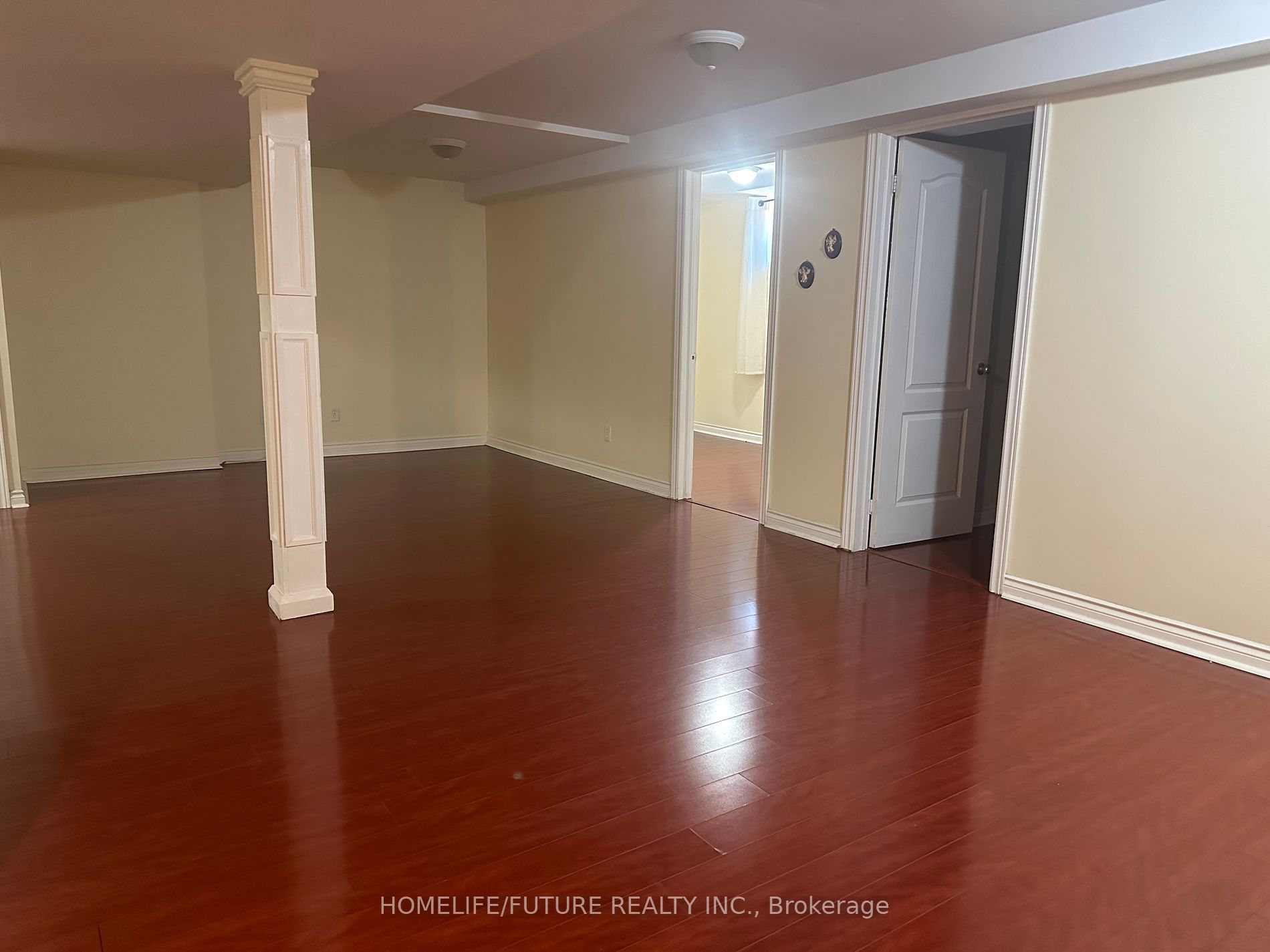 54 Kentview Cres Property Photo 3