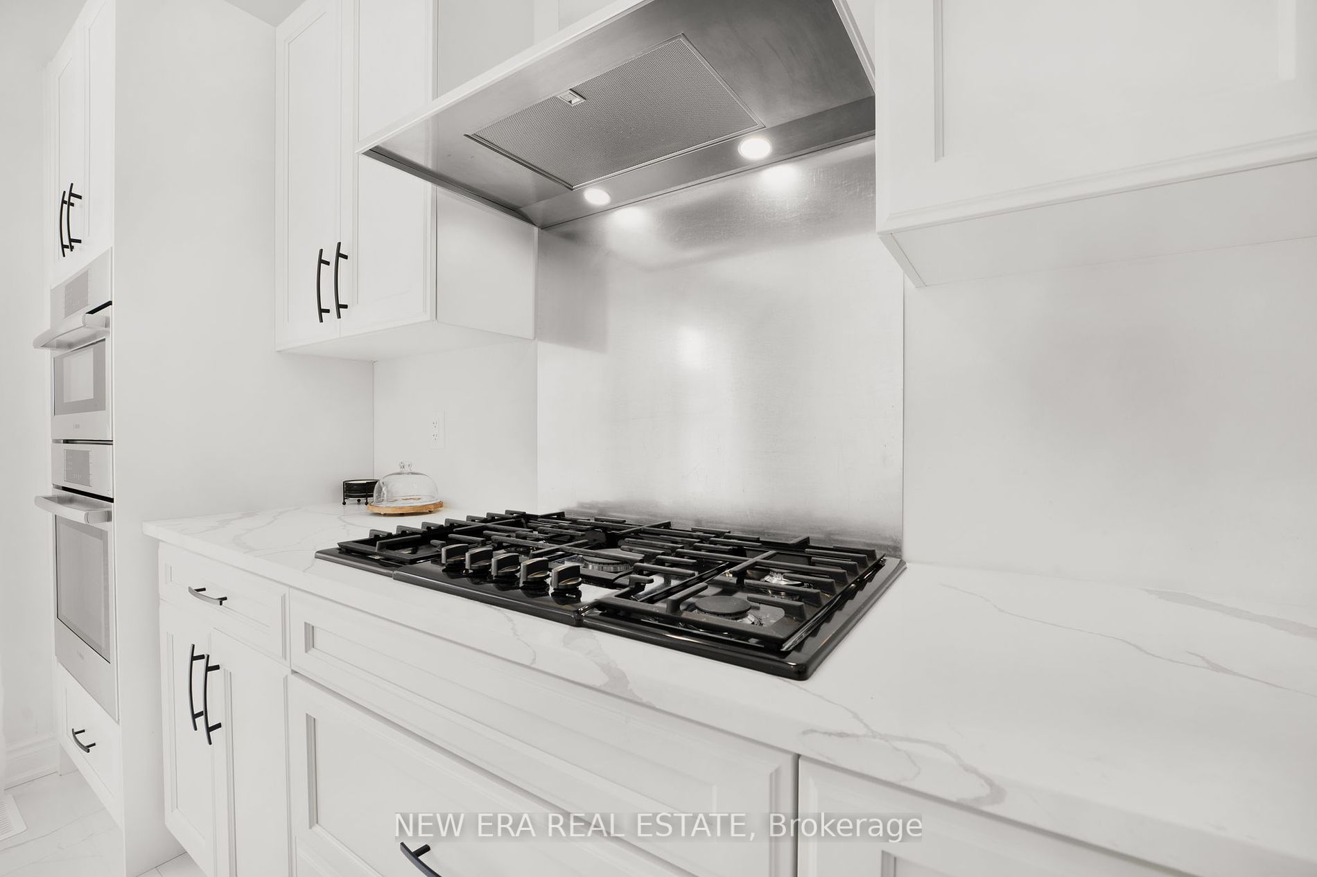 7 Ballanview Crt Property Photo 21