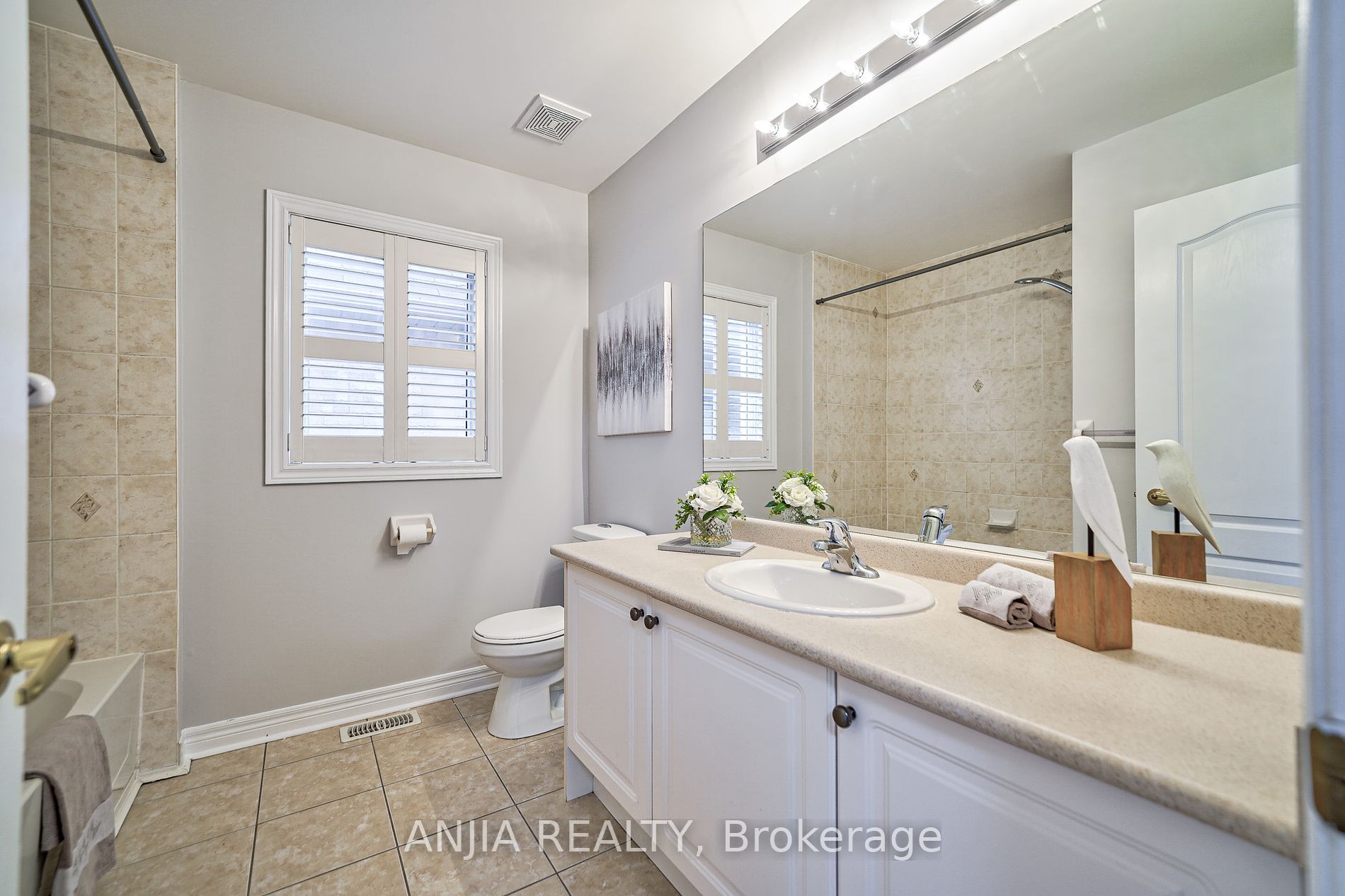 328 Williamson Rd Property Photo 22
