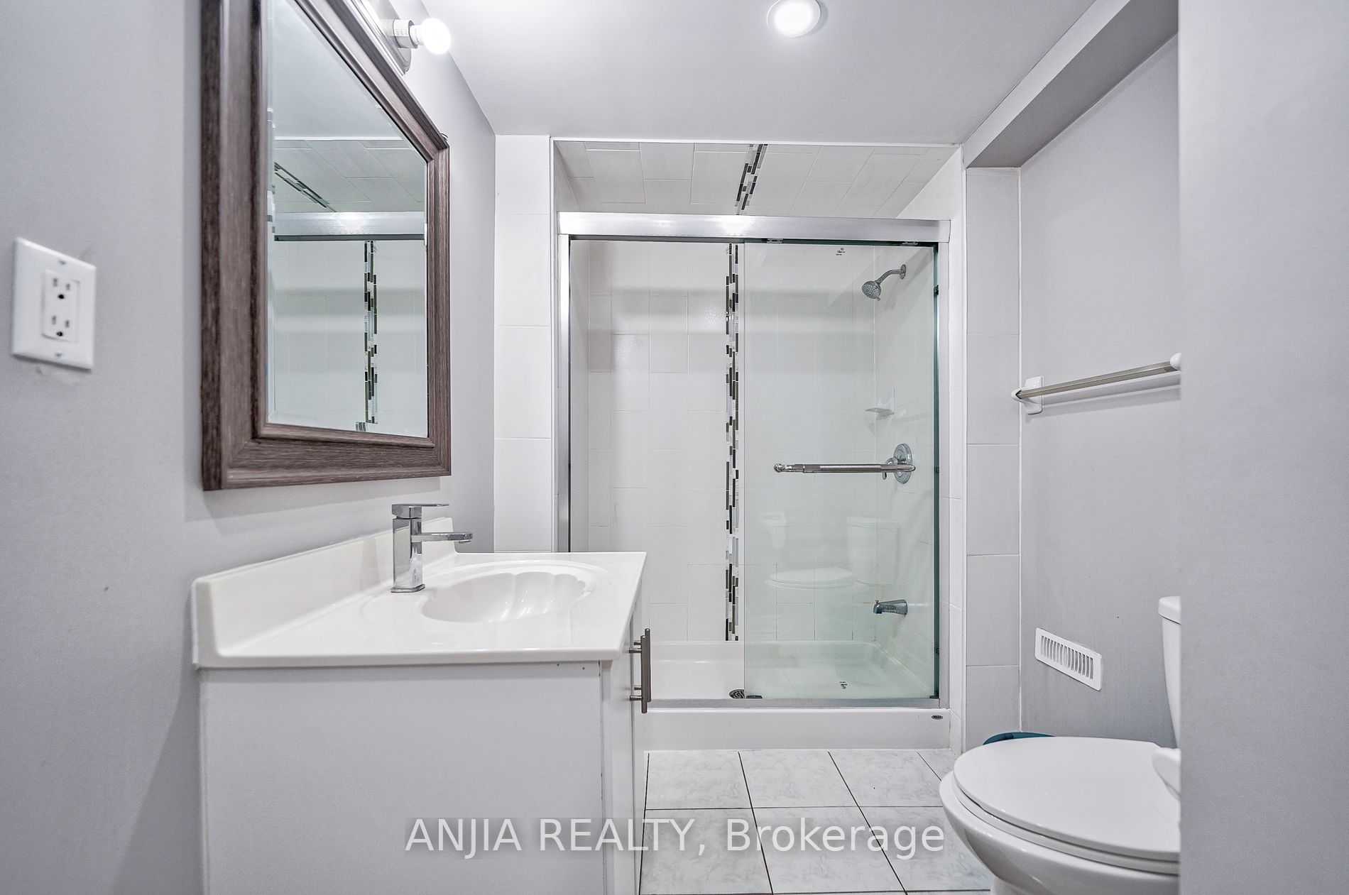 328 Williamson Rd Property Photo 37