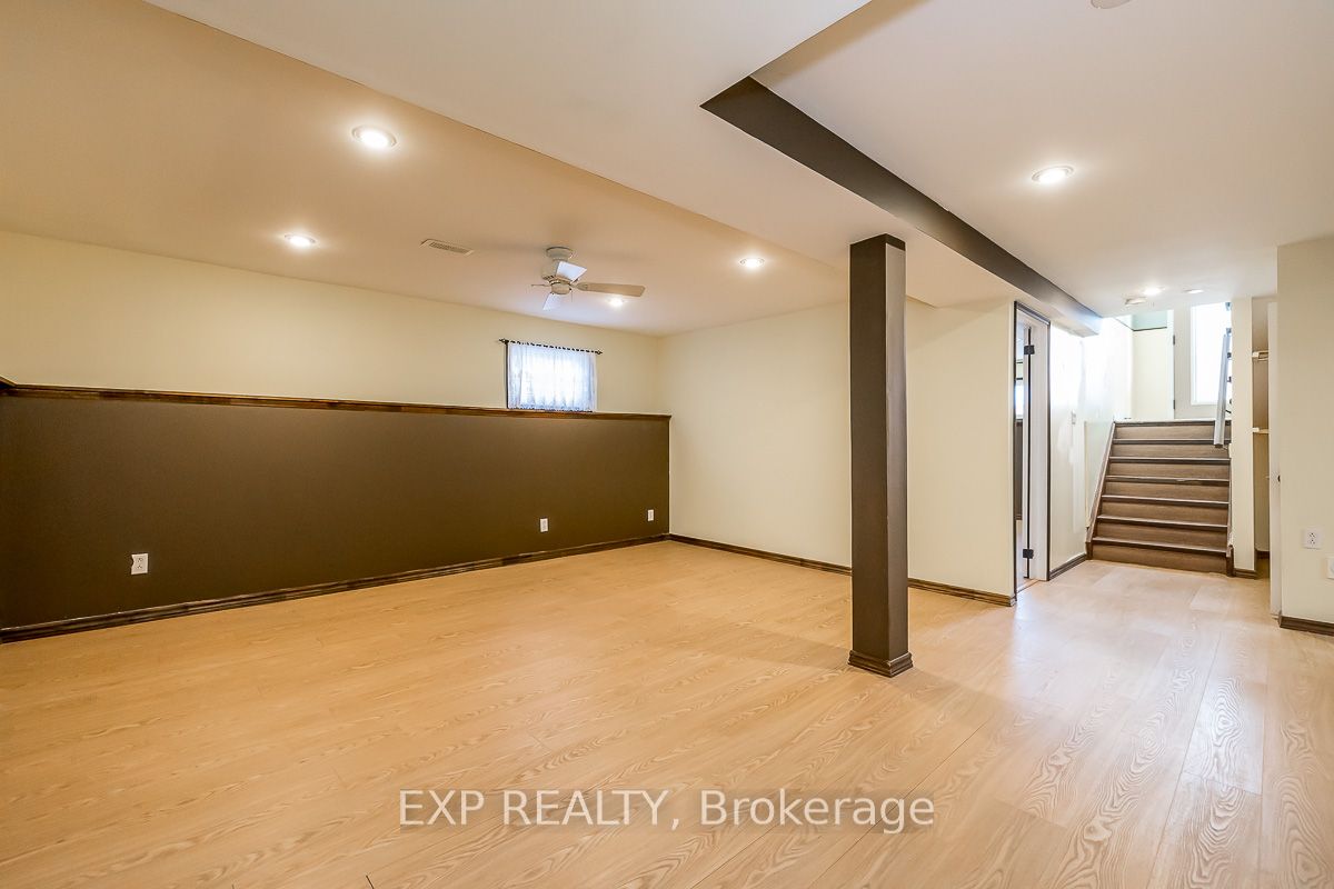 15 Darren Dr Property Photo 25