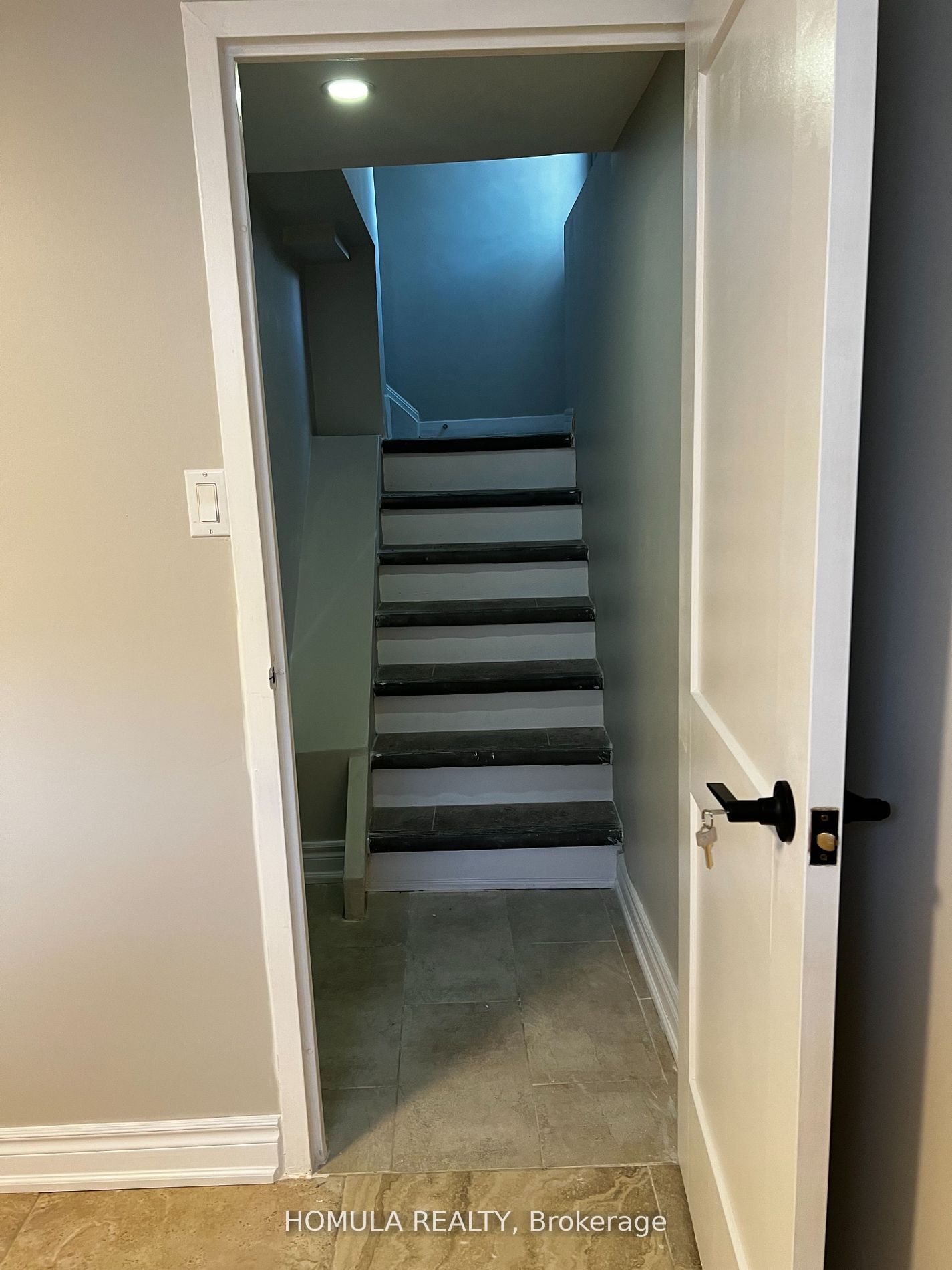 2 Hughes St Property Photo 9