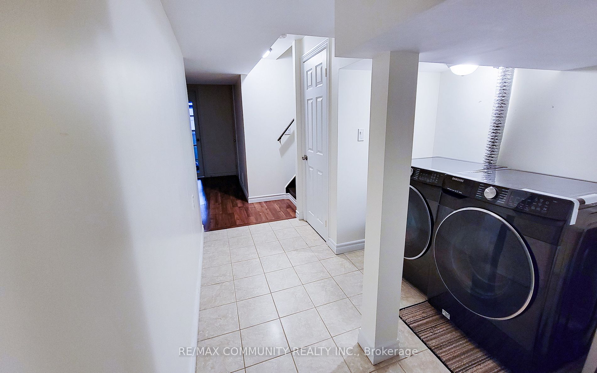 218 Aspenwood Dr Property Photo 7