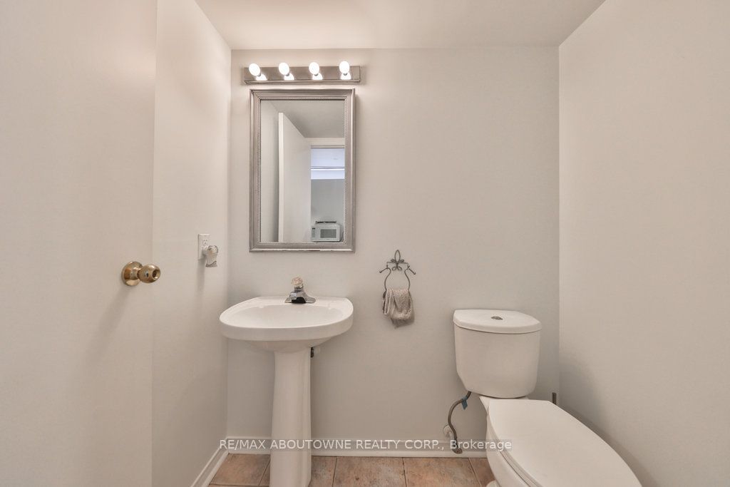 75 Weldrick Rd E 12 Property Photo 8