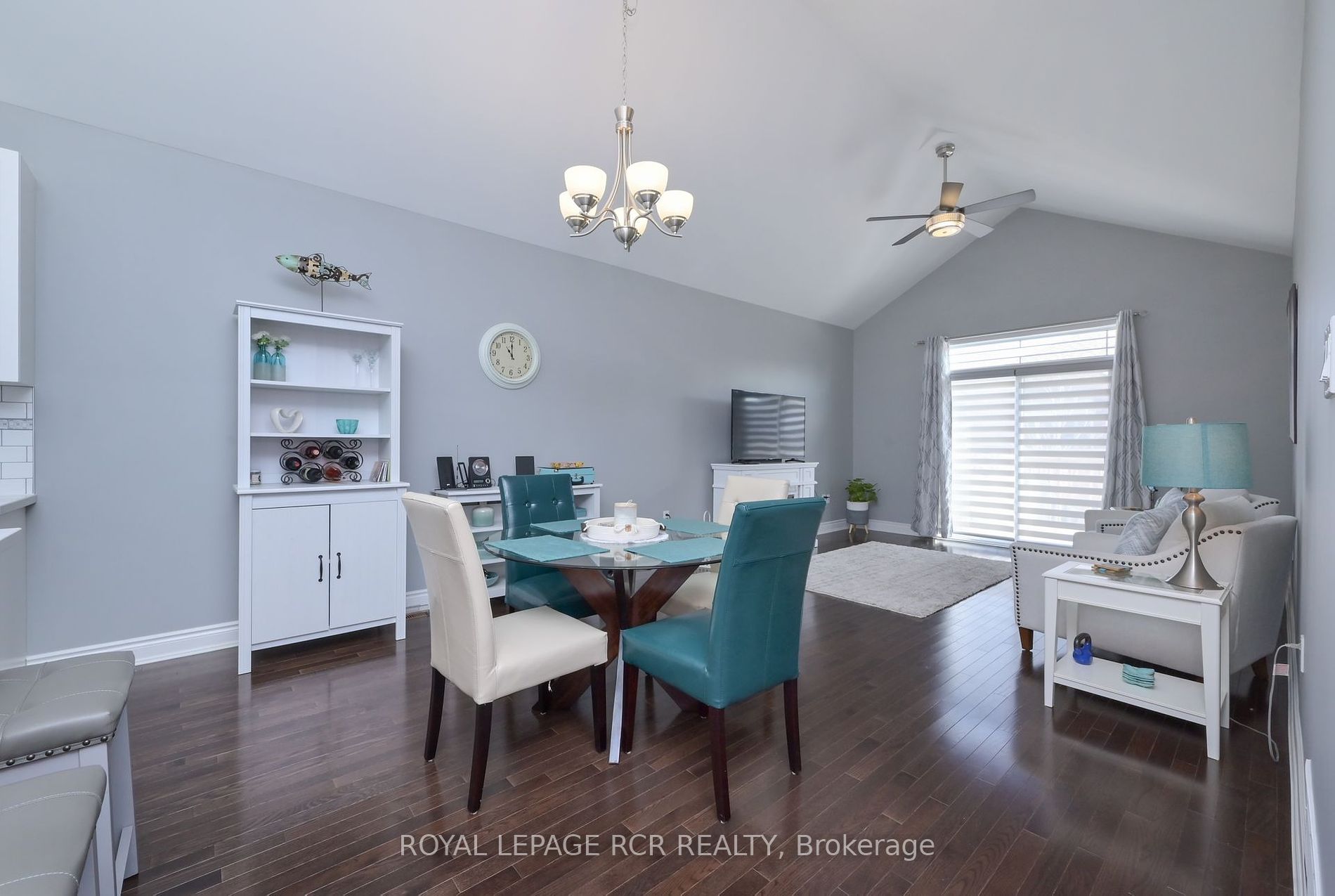 63 Summerhill Dr 15 Property Photo 8
