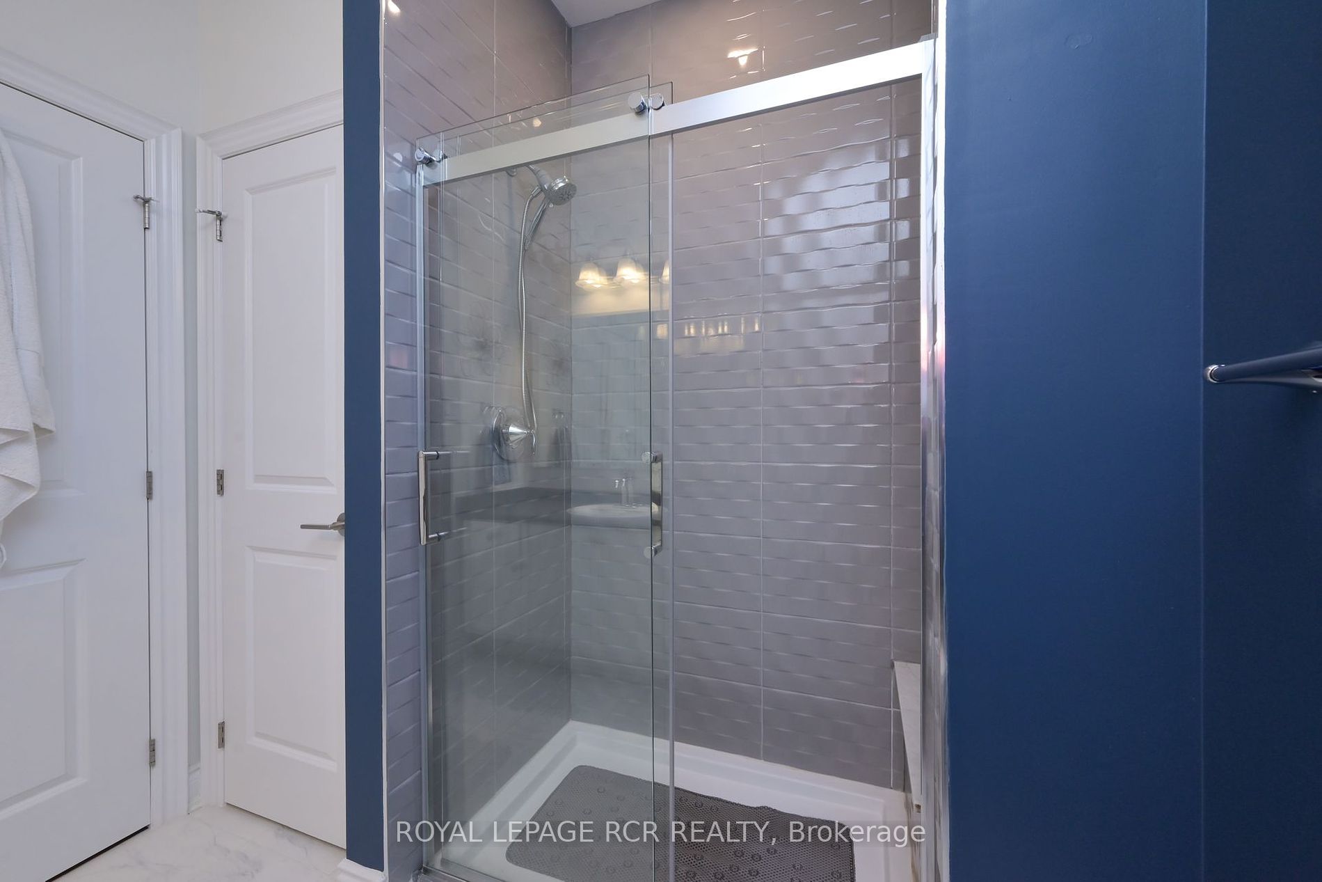 63 Summerhill Dr 15 Property Photo 19