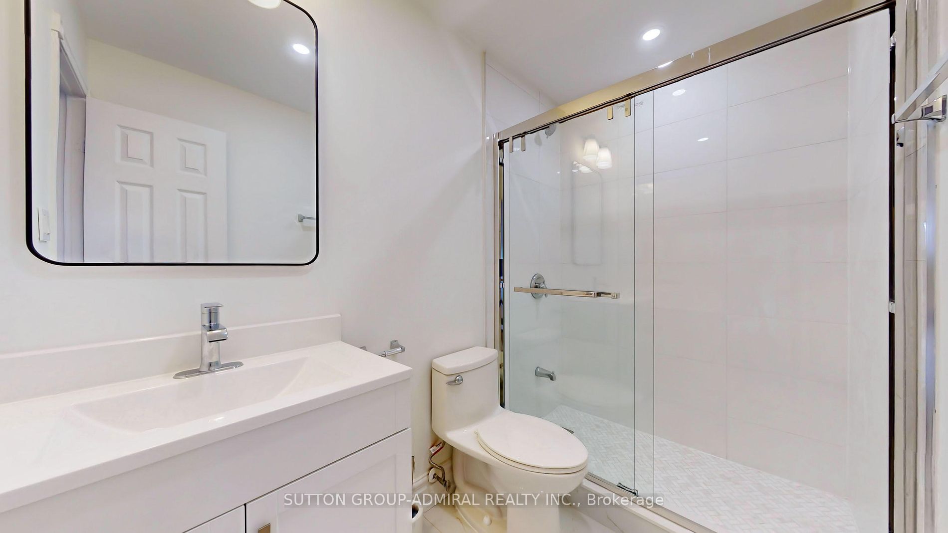 243 Murray Dr Property Photo 36