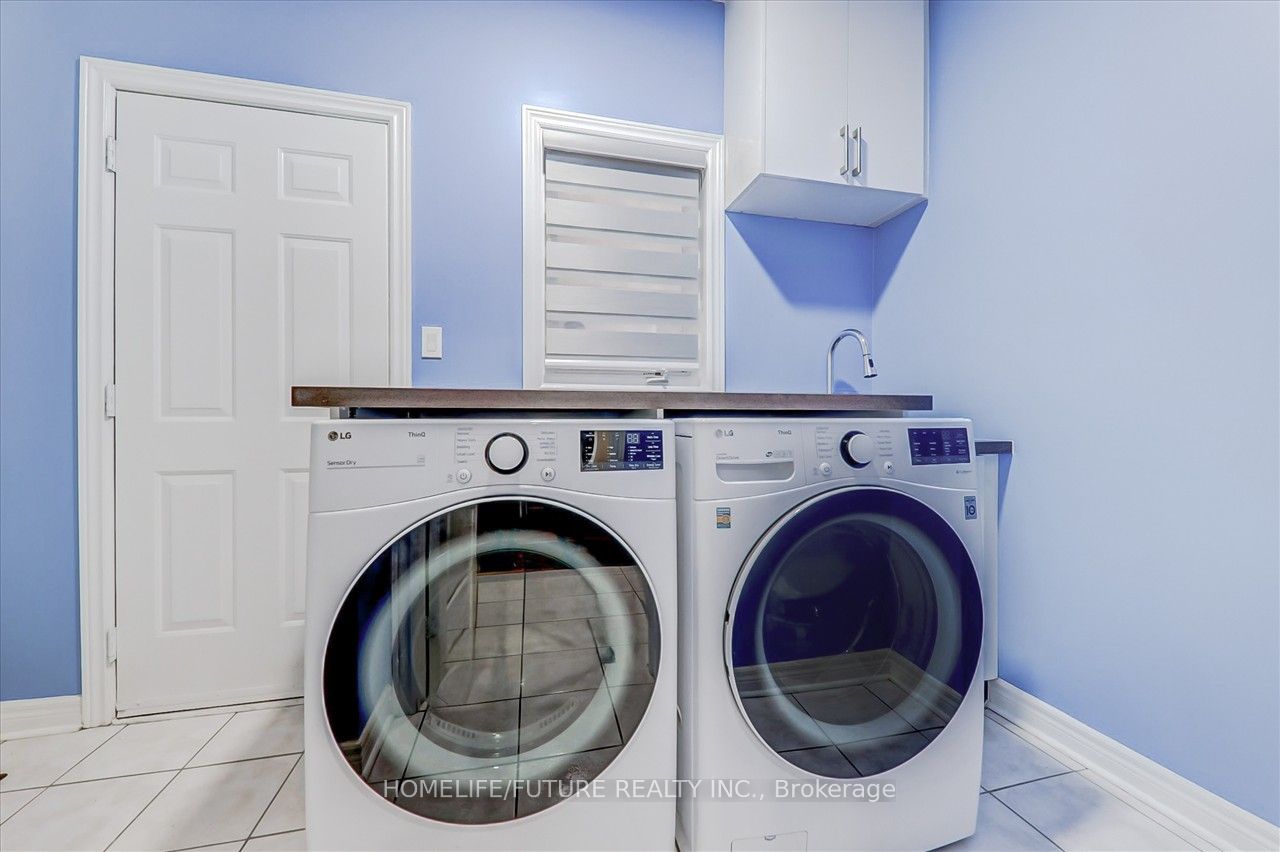 304 Elson St Property Photo 16
