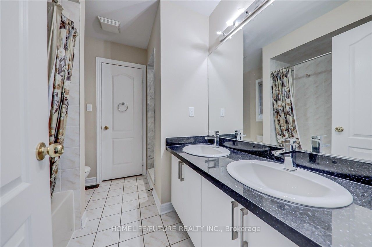 304 Elson St Property Photo 23
