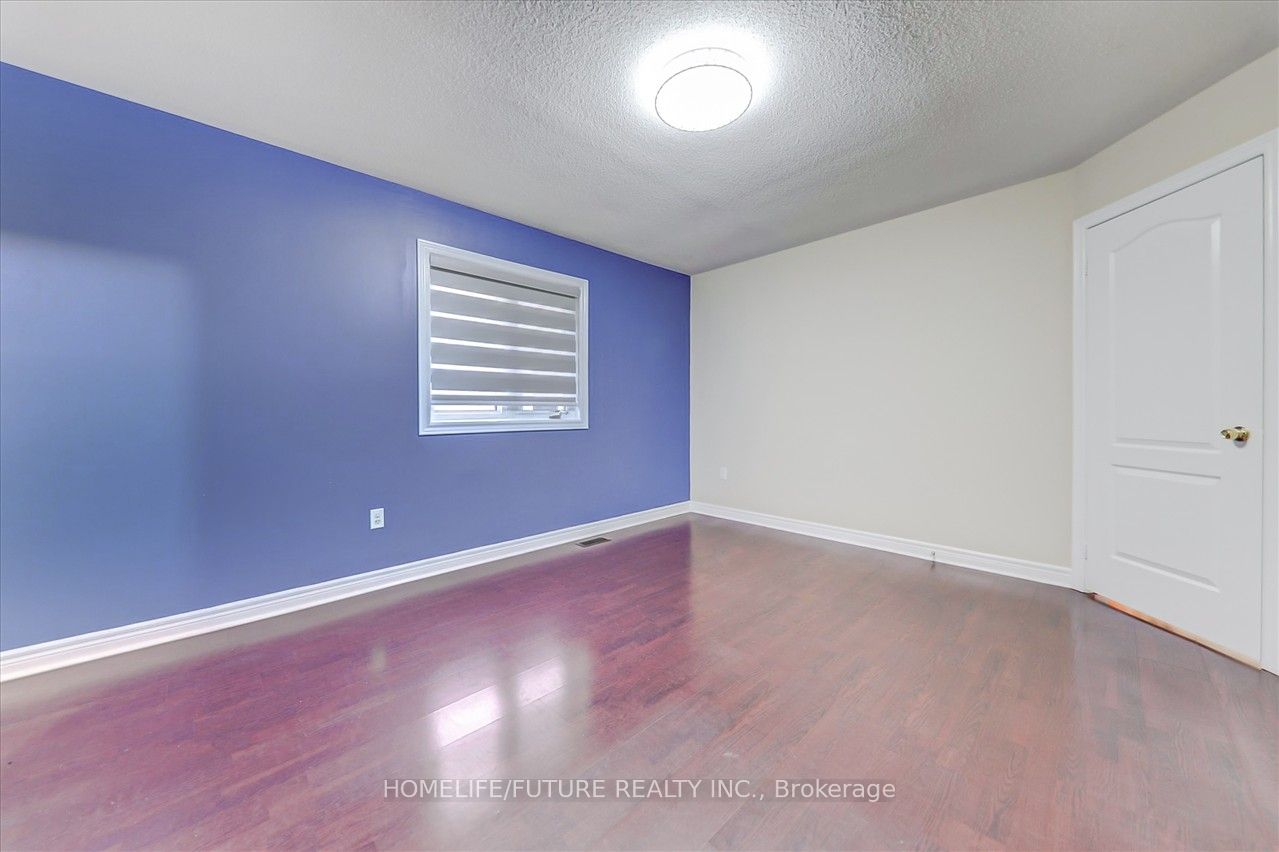 304 Elson St Property Photo 27