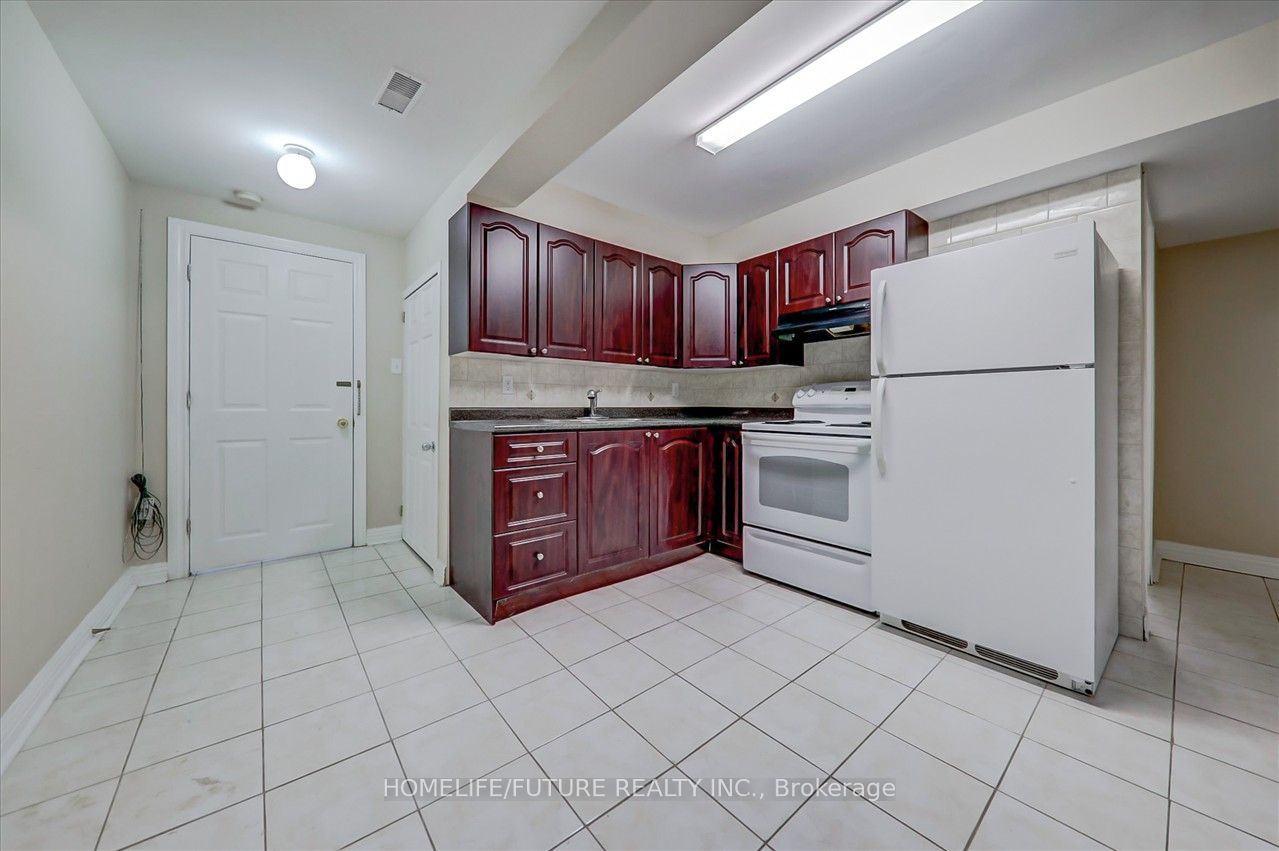 304 Elson St Property Photo 32