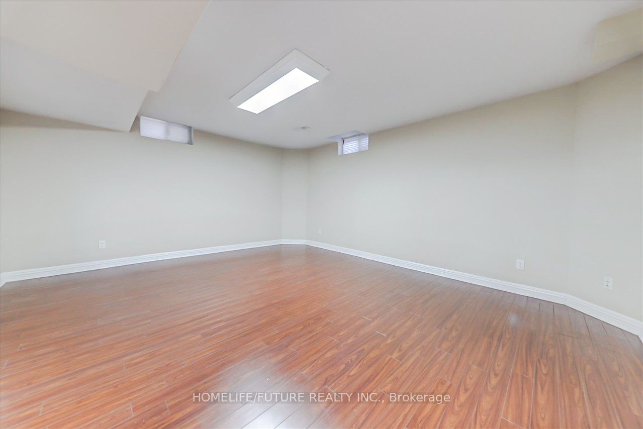 304 Elson St Property Photo 34