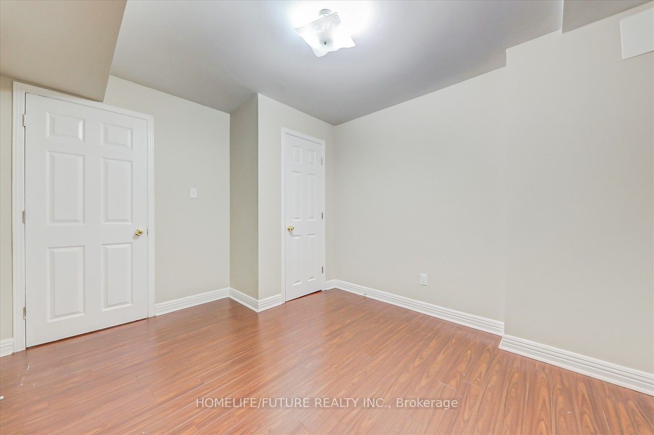 304 Elson St Property Photo 37