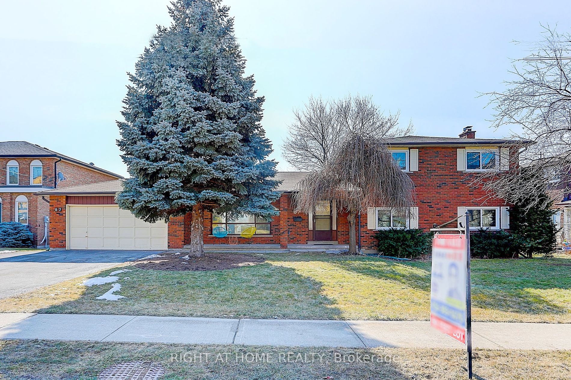 87 Stockdale Cres Property Photo 1