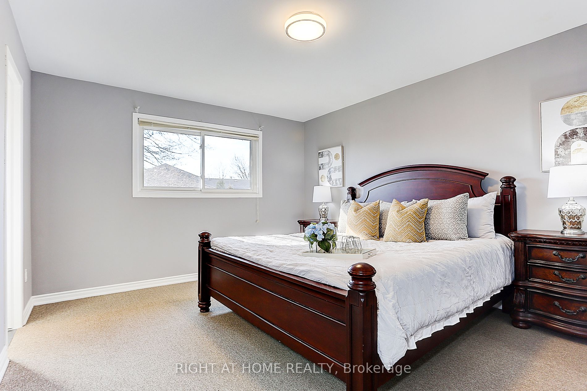 87 Stockdale Cres Property Photo 21