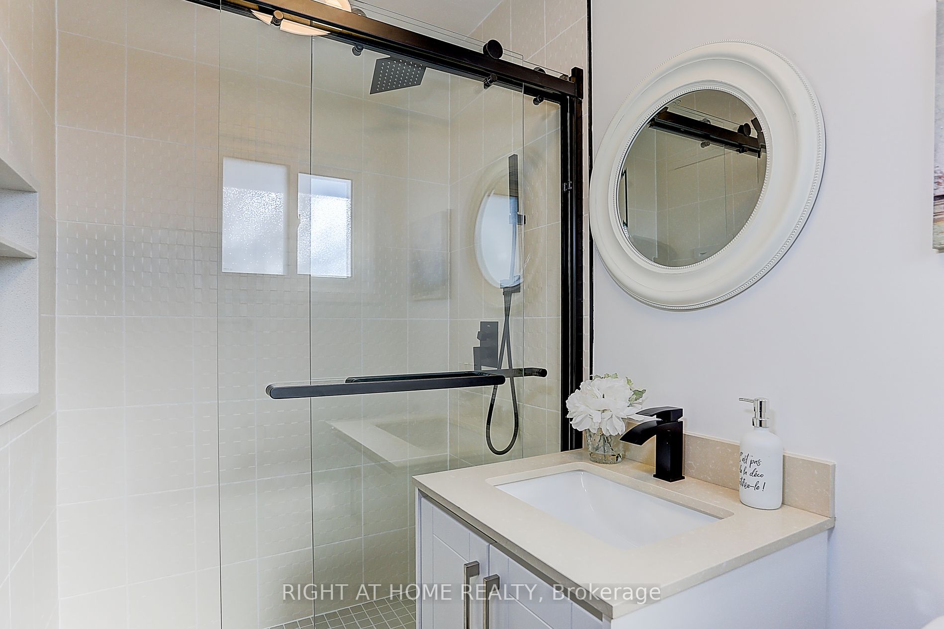 87 Stockdale Cres Property Photo 23