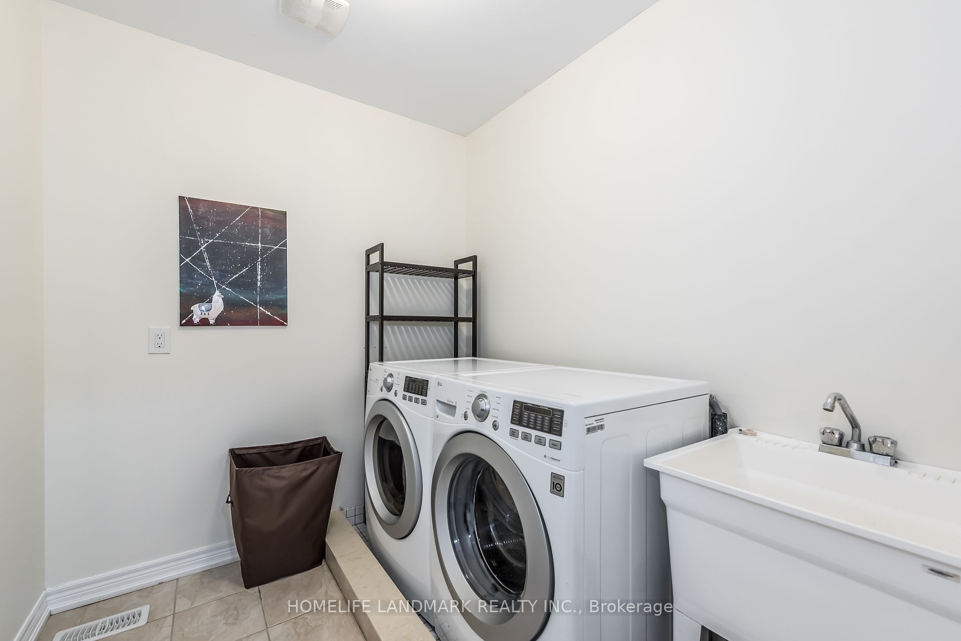 60 Givon St Property Photo 18